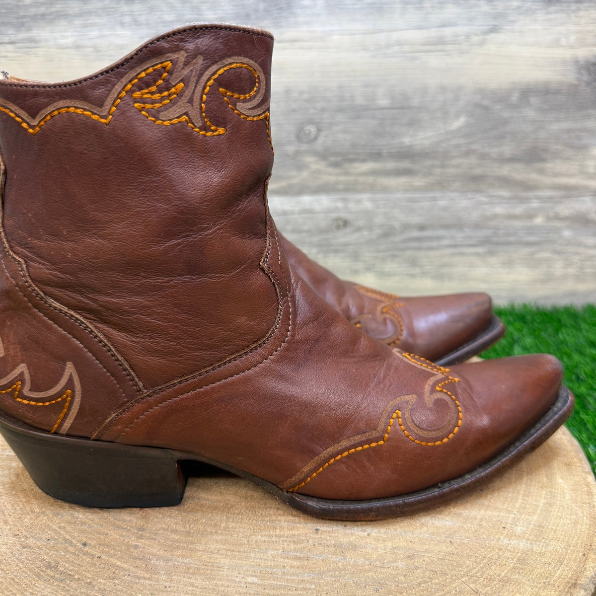 Lucchese Women - Size 7B - Brown/Orange Stitching Ankle Cowboy Boots M6019