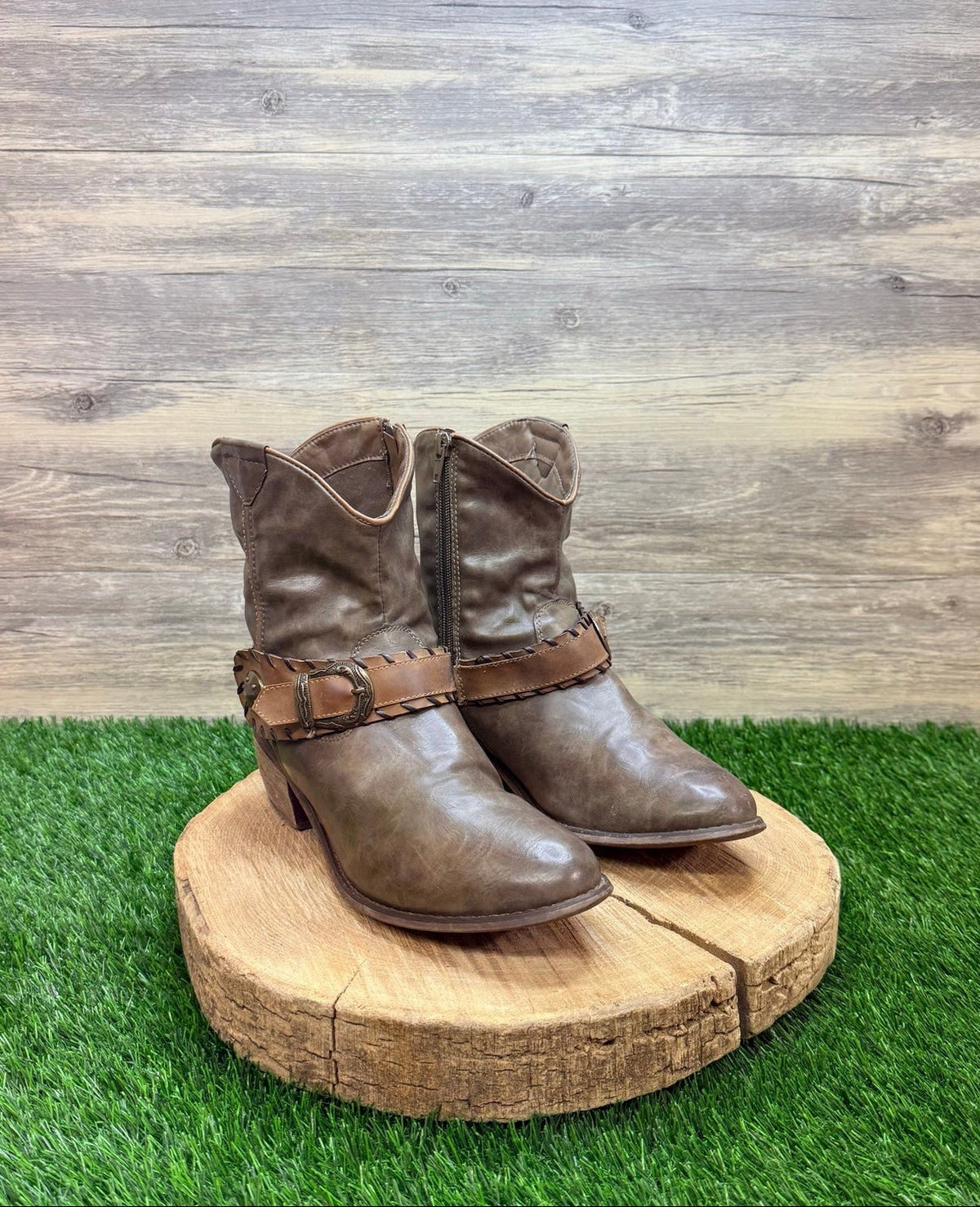Pierre Dumas Women - Size 9 - Taupe Buckle Zipper Ankle Boots
