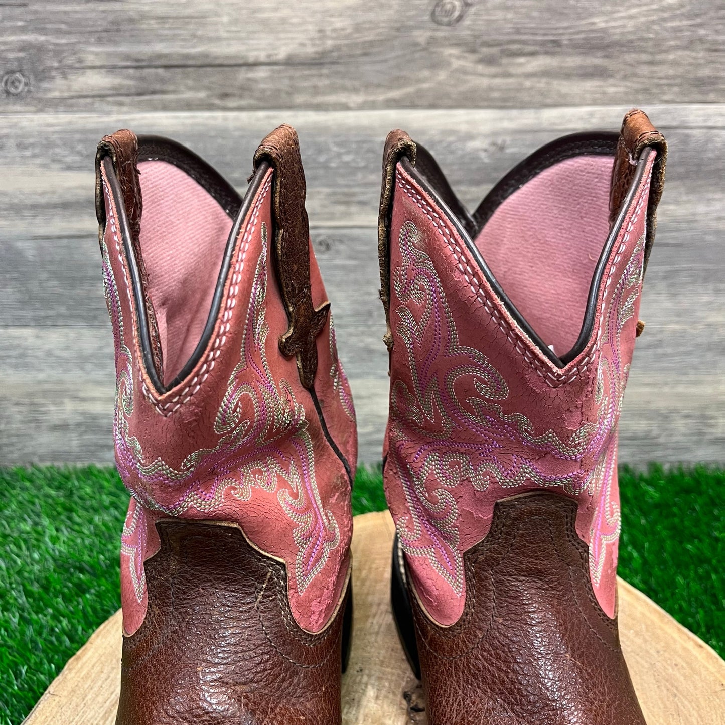 Ariat Women - Size 8.5B - Brown/Pink Round Toe Cowboy Boots Style 10010808