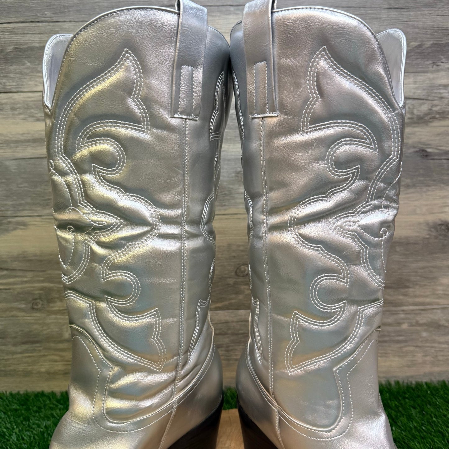 Journee Women - Size 12 - Silver Faux Leather Tall Boots 008243