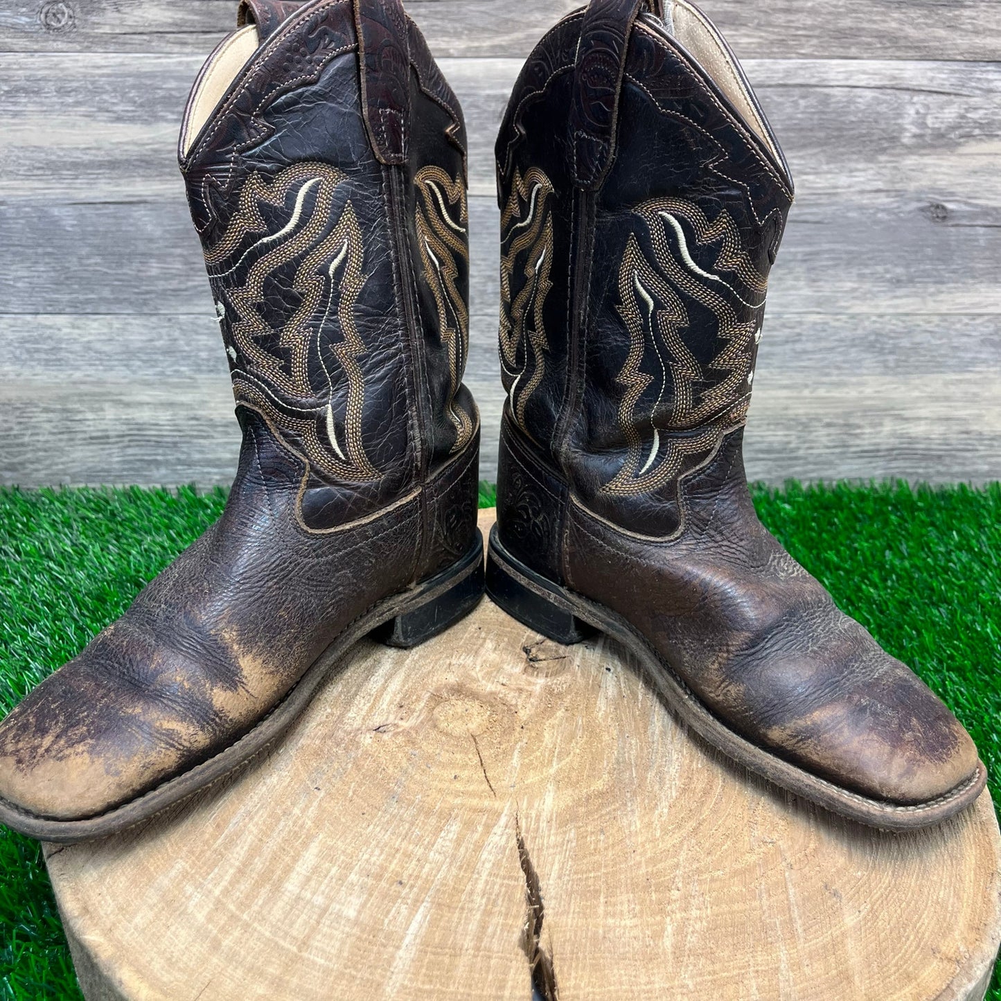 Old West Youth - Size 2.5 - Brown Square Toe Cowboy Boots Style BSC1827