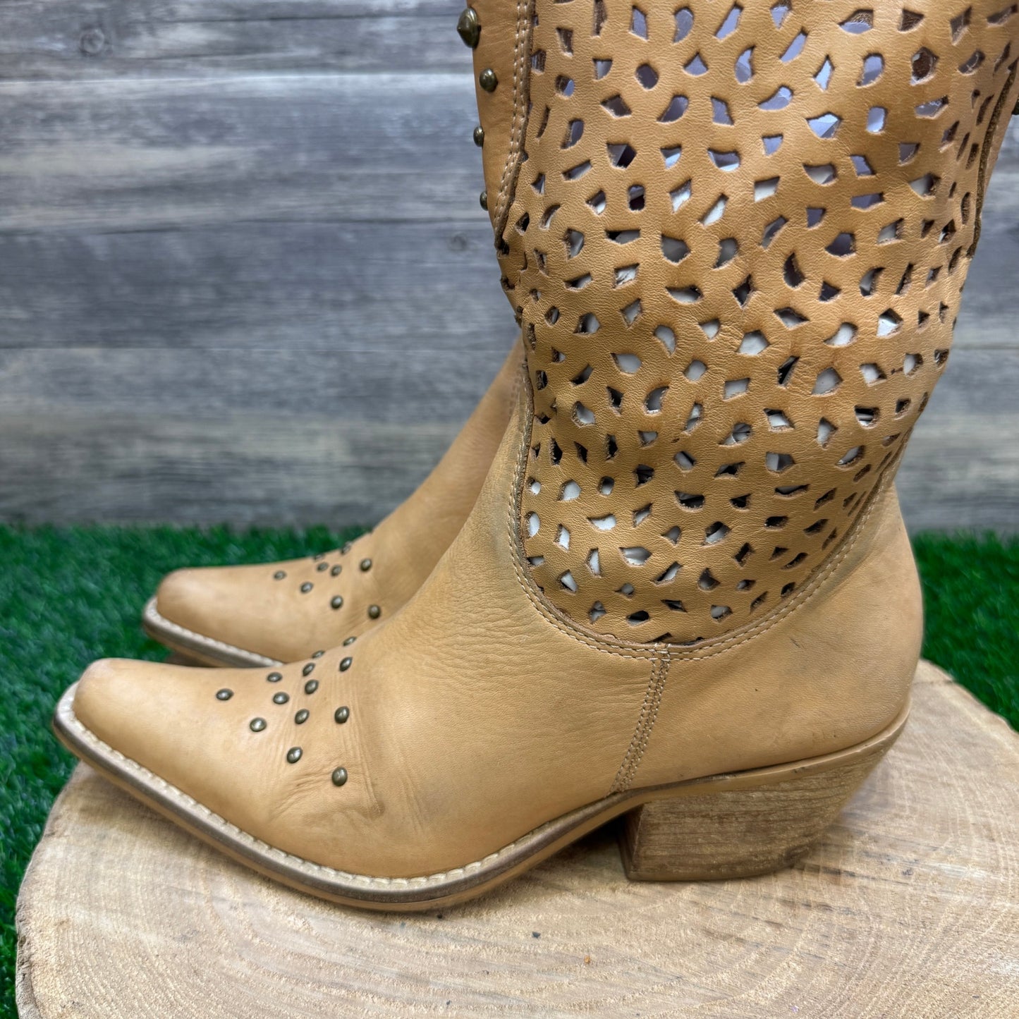 Penny Loves Kenny Women - Size 7M - Sand Waffle Studded Boots Style Holy Cow