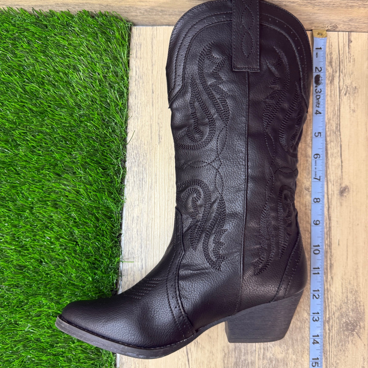 True Craft Women - Size 6.5M - Black Faux Leather Cowboy Boots Style Tammi