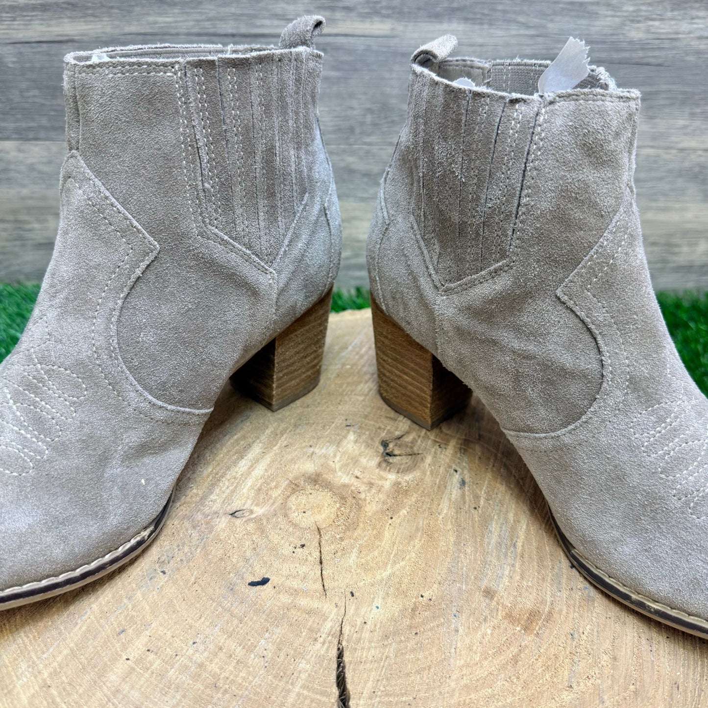 Franco Fortini Women - Size 8 - Taupe Suede Ankle Boots Chesney