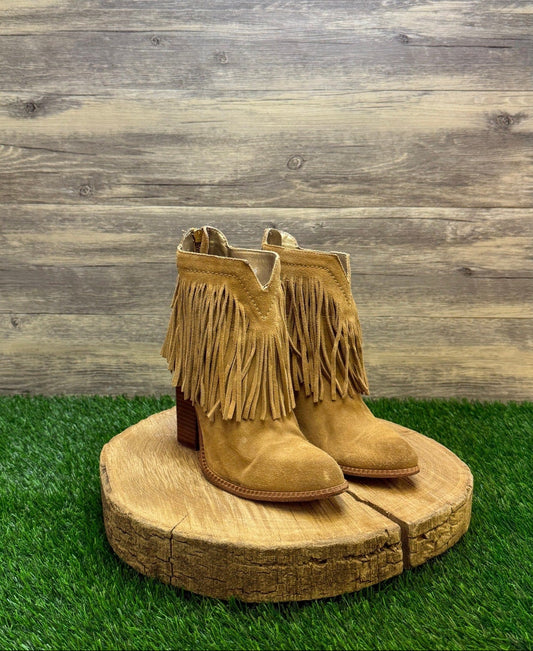 Cynthia Vincent Women - Size 8.5 - Tan Fringe Ankle Heeled Zipper Boots