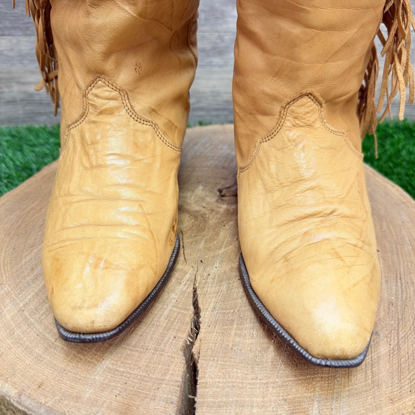 Dingo Women - Size 7M - Vintage Camel Fringe Soft Leather Cowboy Boots 8243