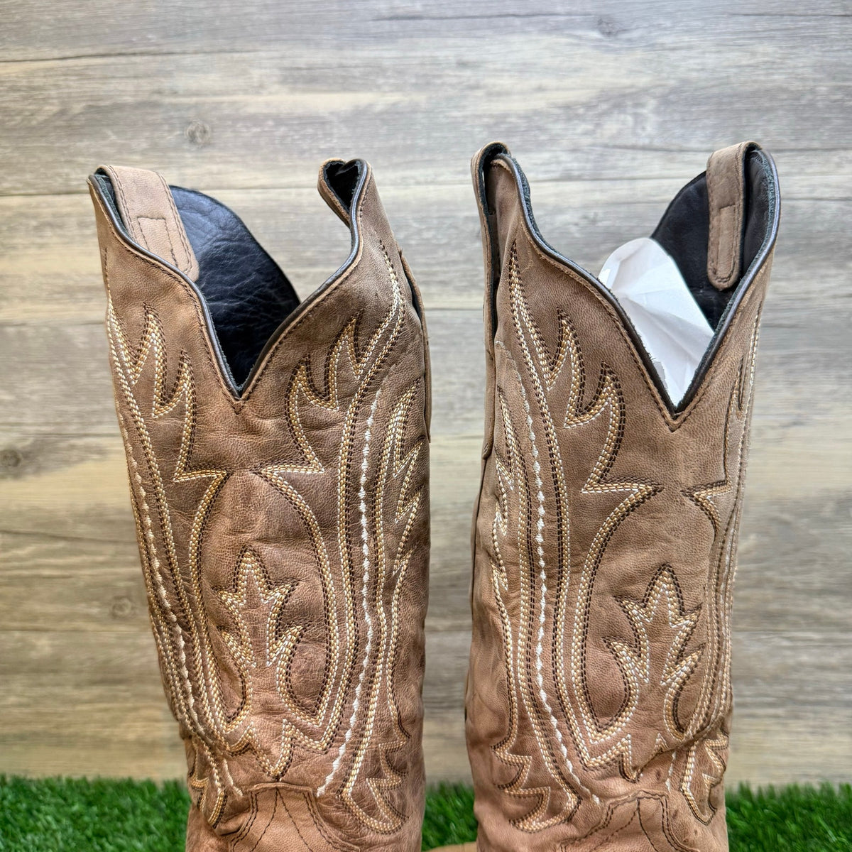 JB Dillon Women - Size 10B - Tan Feather Square Toe Cowboy Boots BRO2404