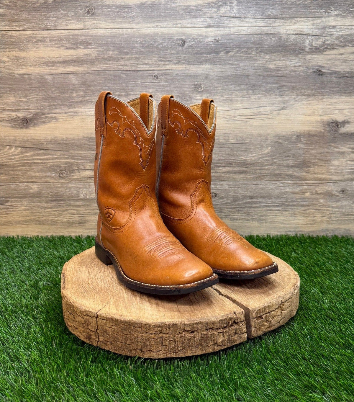Ariat Women - Size 6.5B - Cognac Blackwater Square Toe Cowboy Boots Style 18101
