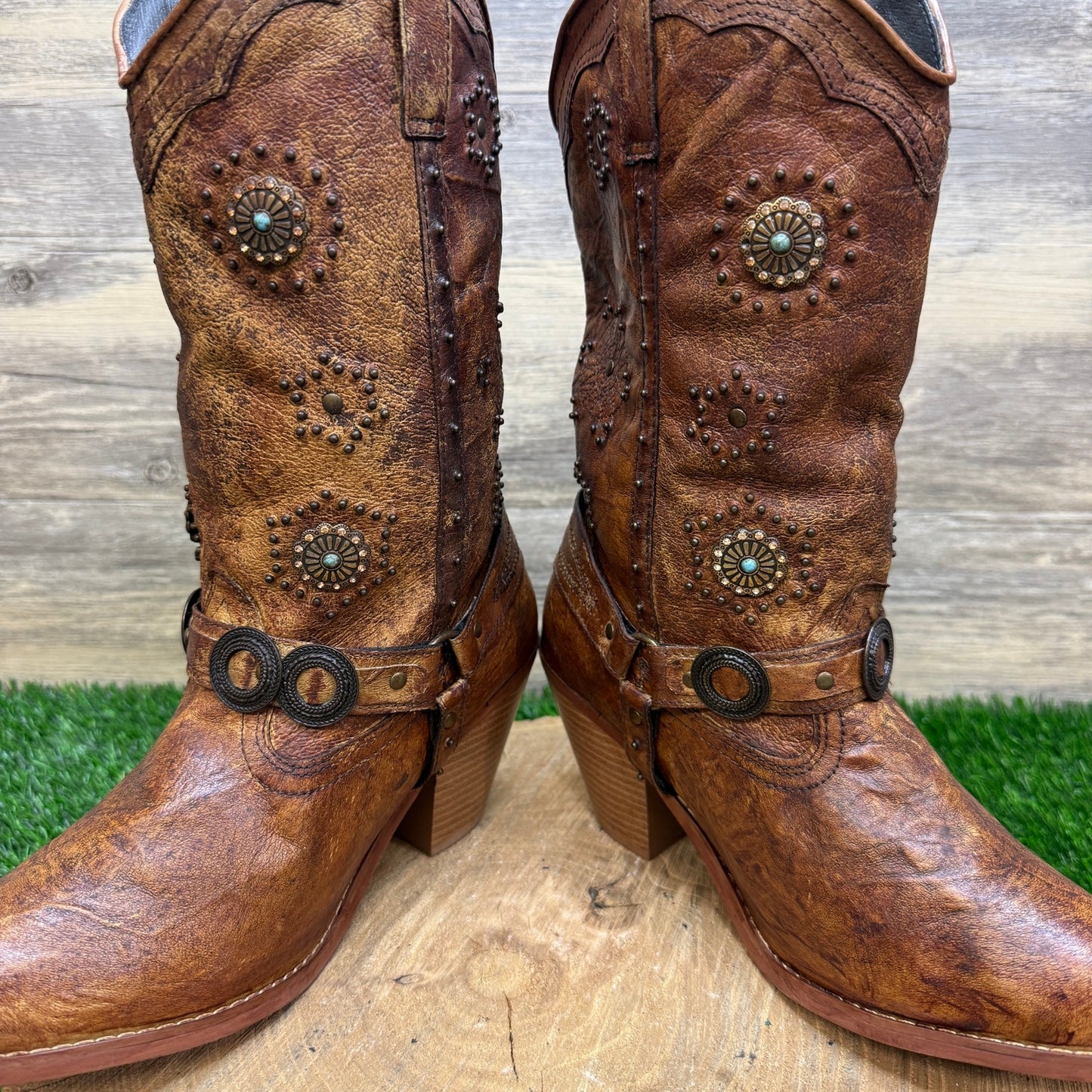 Dingo Women - Size 9.5M - Distressed Brown Studded Harness Cowboy Boots DI566