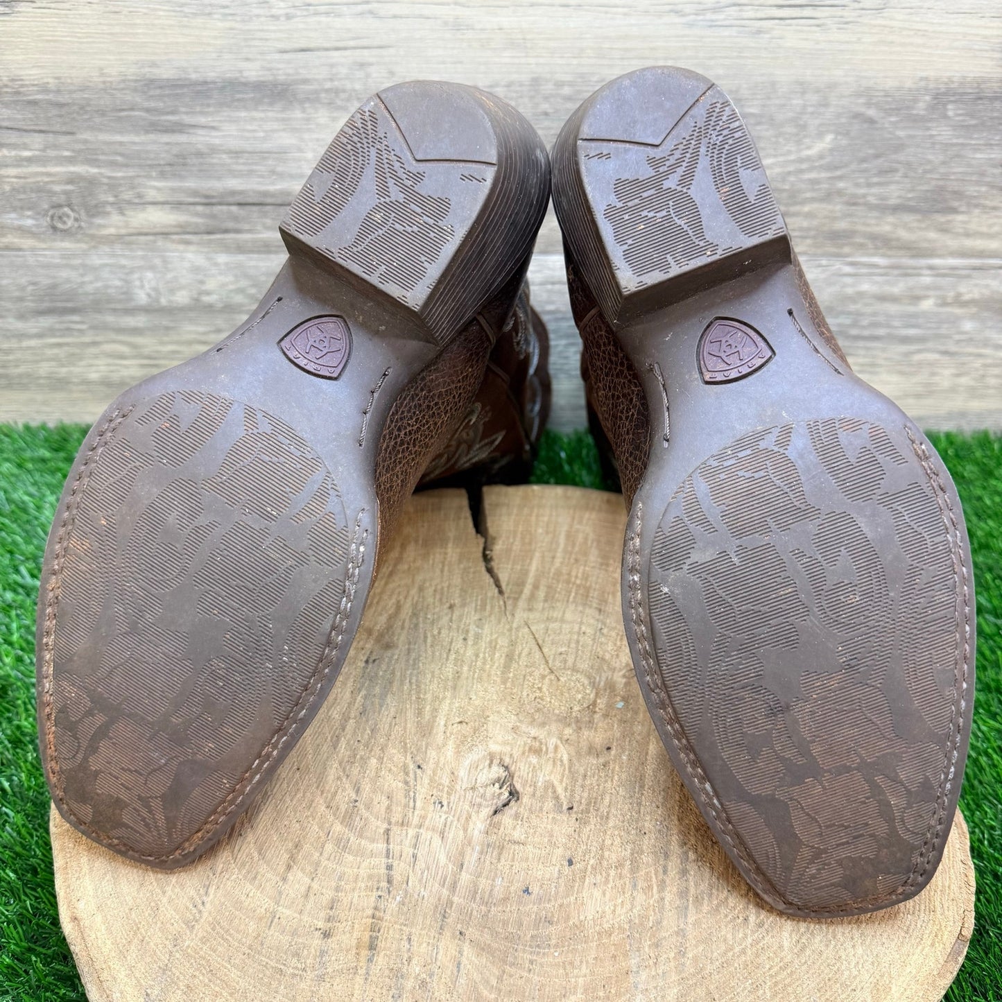Ariat Women - Size 9.5B - Brown Legend Square Toe Cowboy Boots 10001046