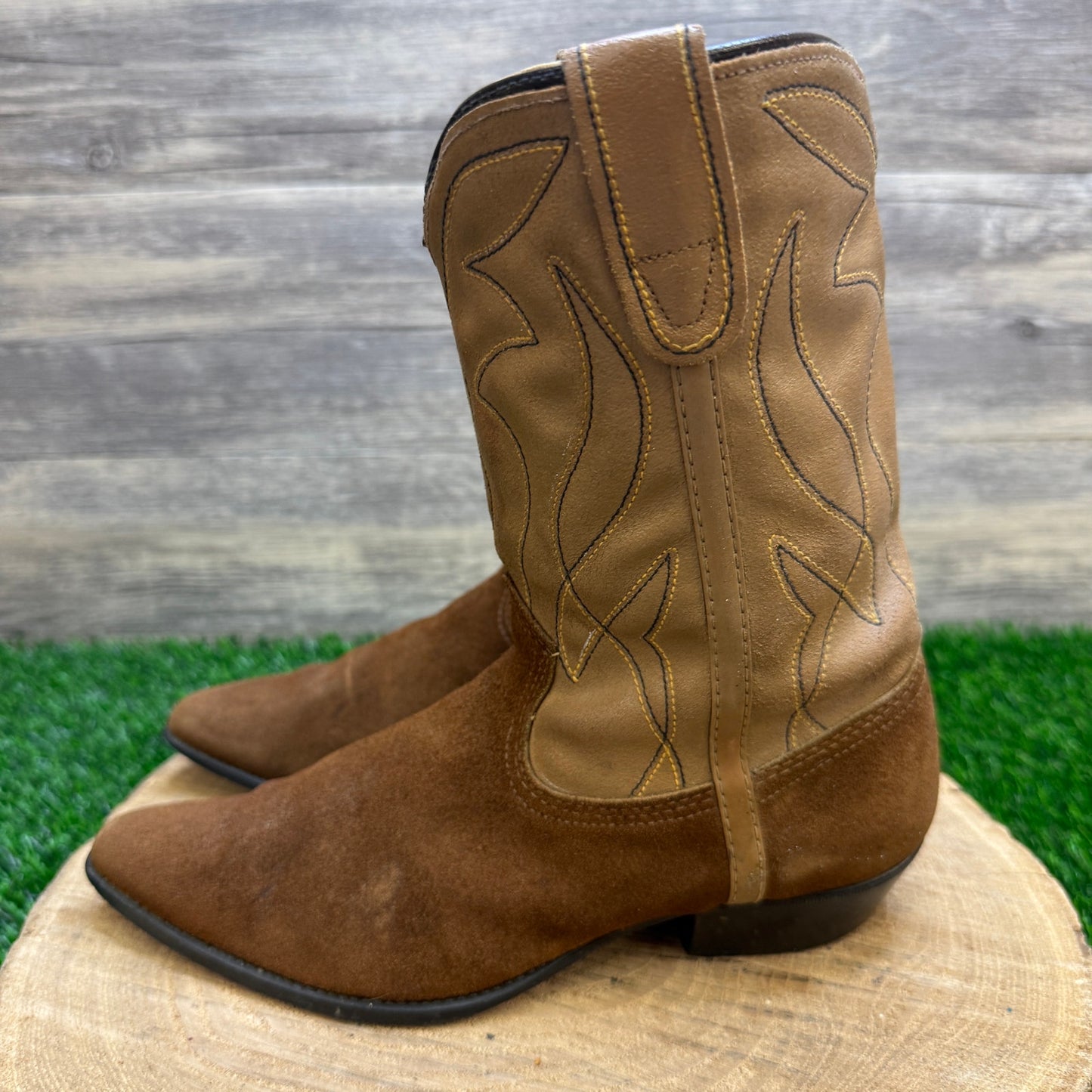Unknown Youth - Size 5 - Vintage Tan Suede Cowboy Boots
