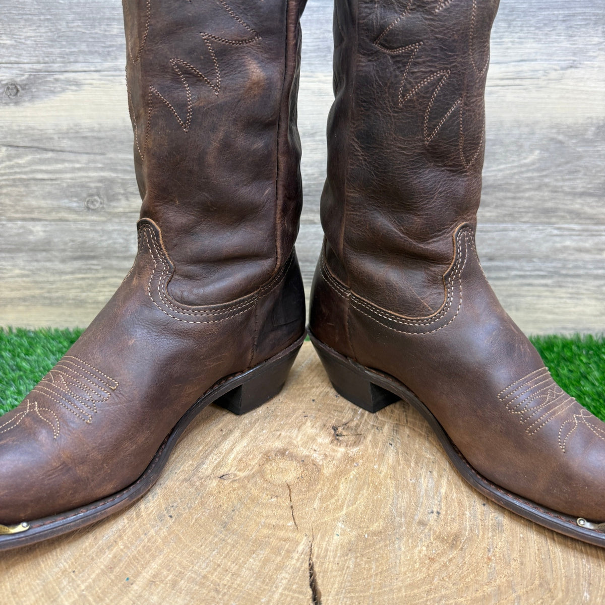 Durango Women - Size 7.5M - Chocolate Slouch Toe Plate Cowboy Boots 19070