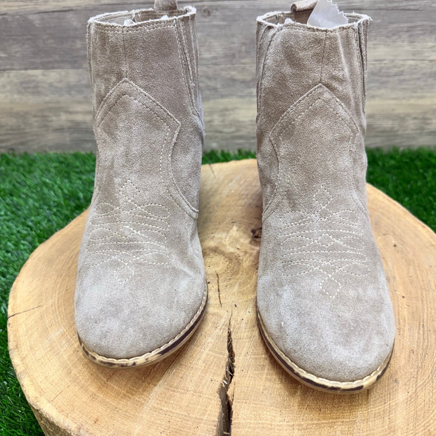 Franco Fortini Women - Size 8 - Taupe Suede Ankle Boots Chesney