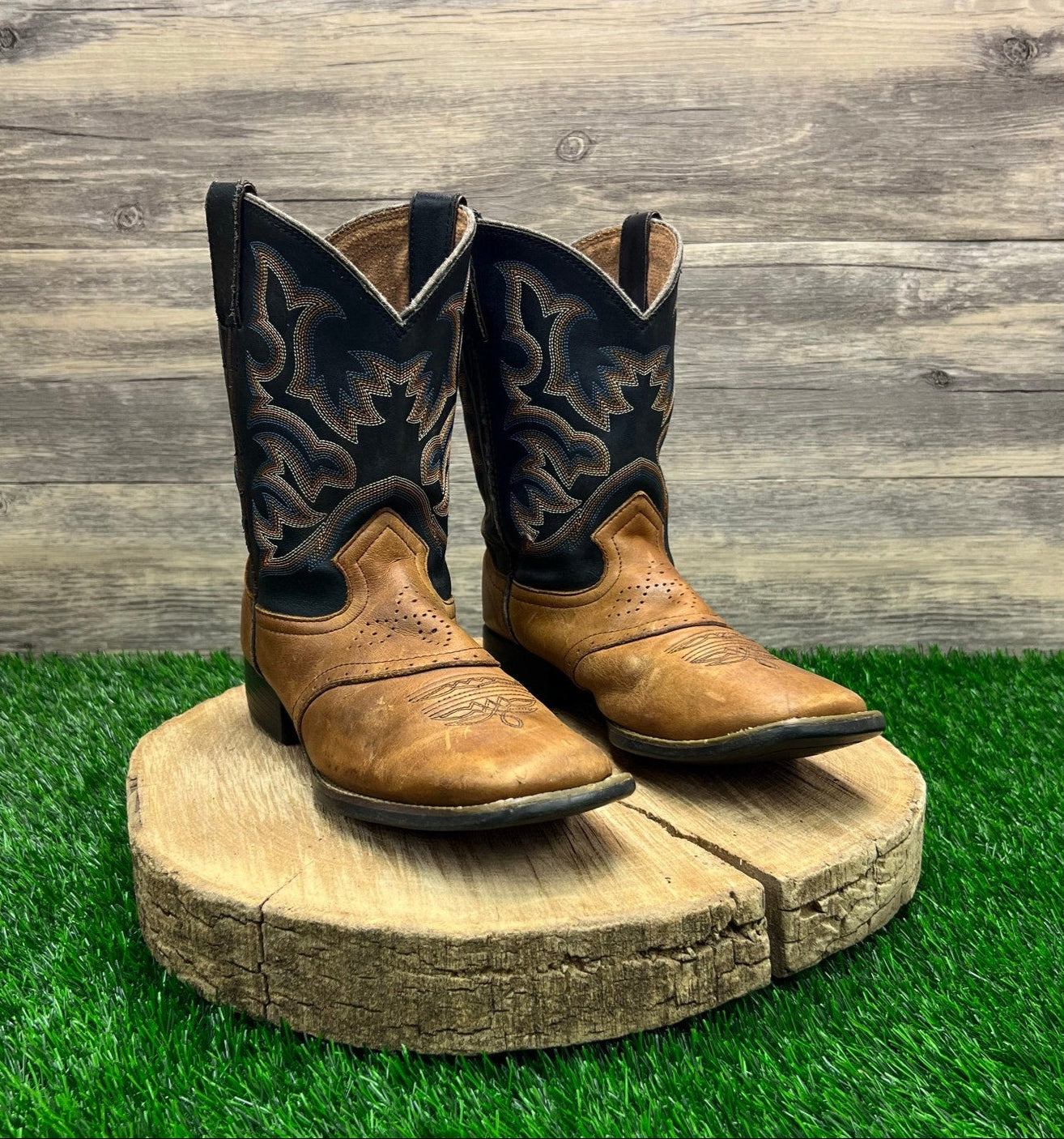 Justin Youth - Size 3.5D - Two Tone Square Toe Cowboy Boots 7010Y