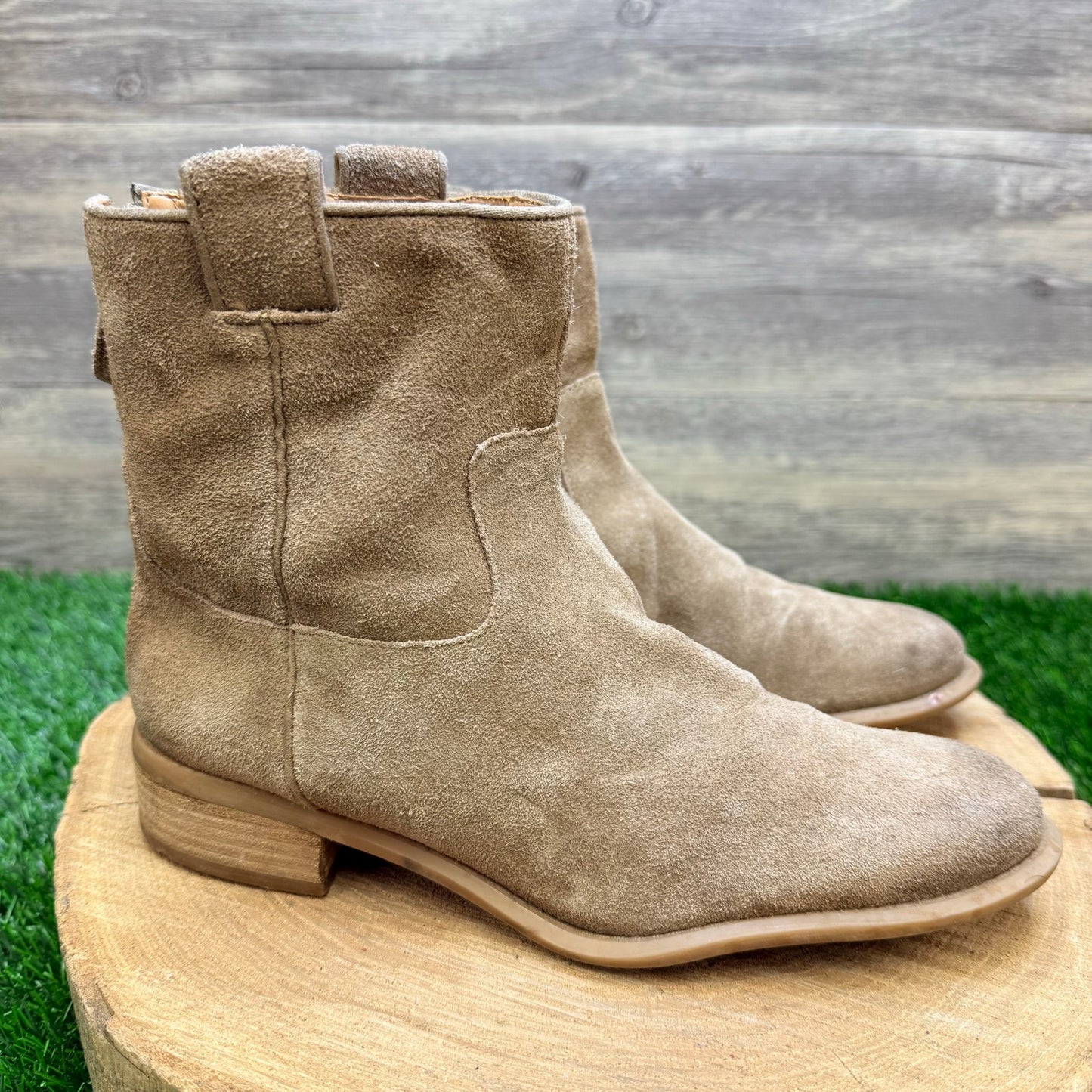Nine West Women - Size 8M - Tan Suede Ankle Zipper Boots NW Jareth