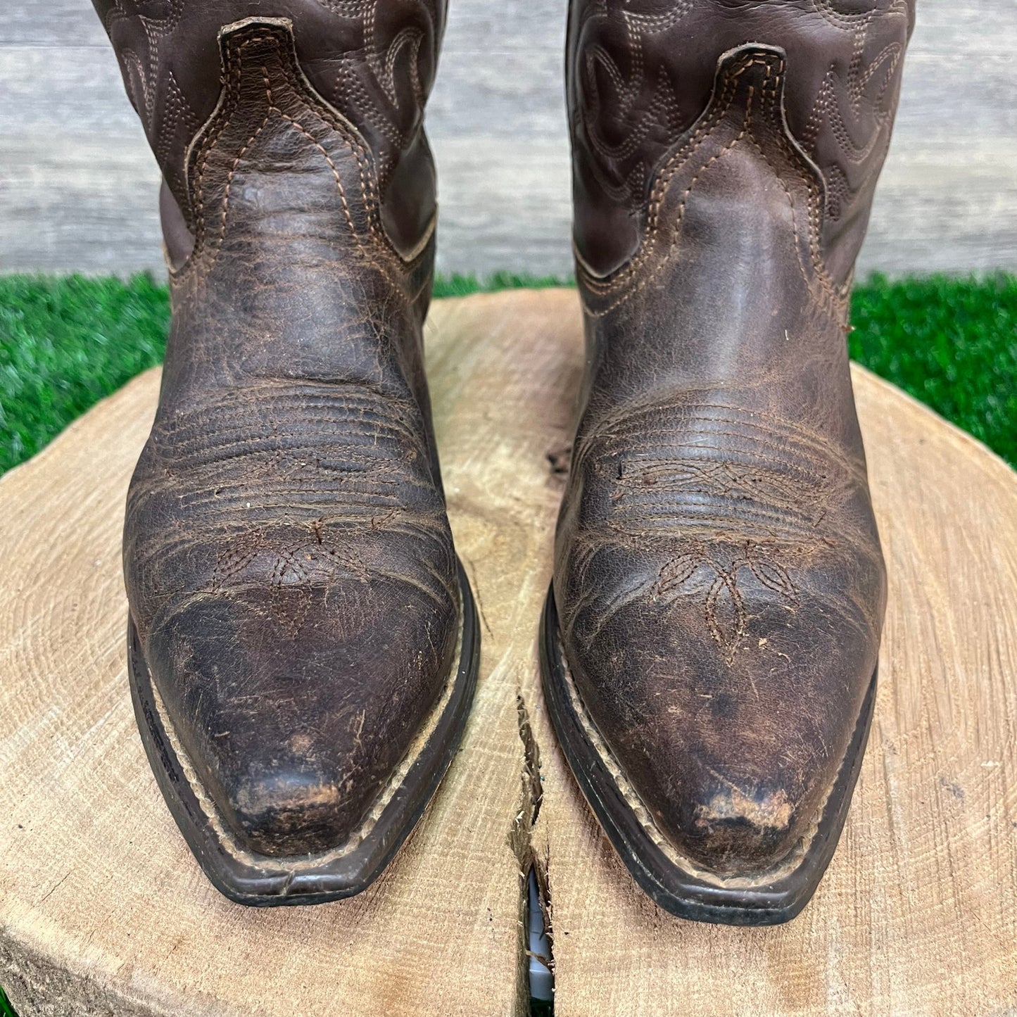 Laredo Women - Size 6.5M - Brown Snip Toe Cowboy Boots Style 5763