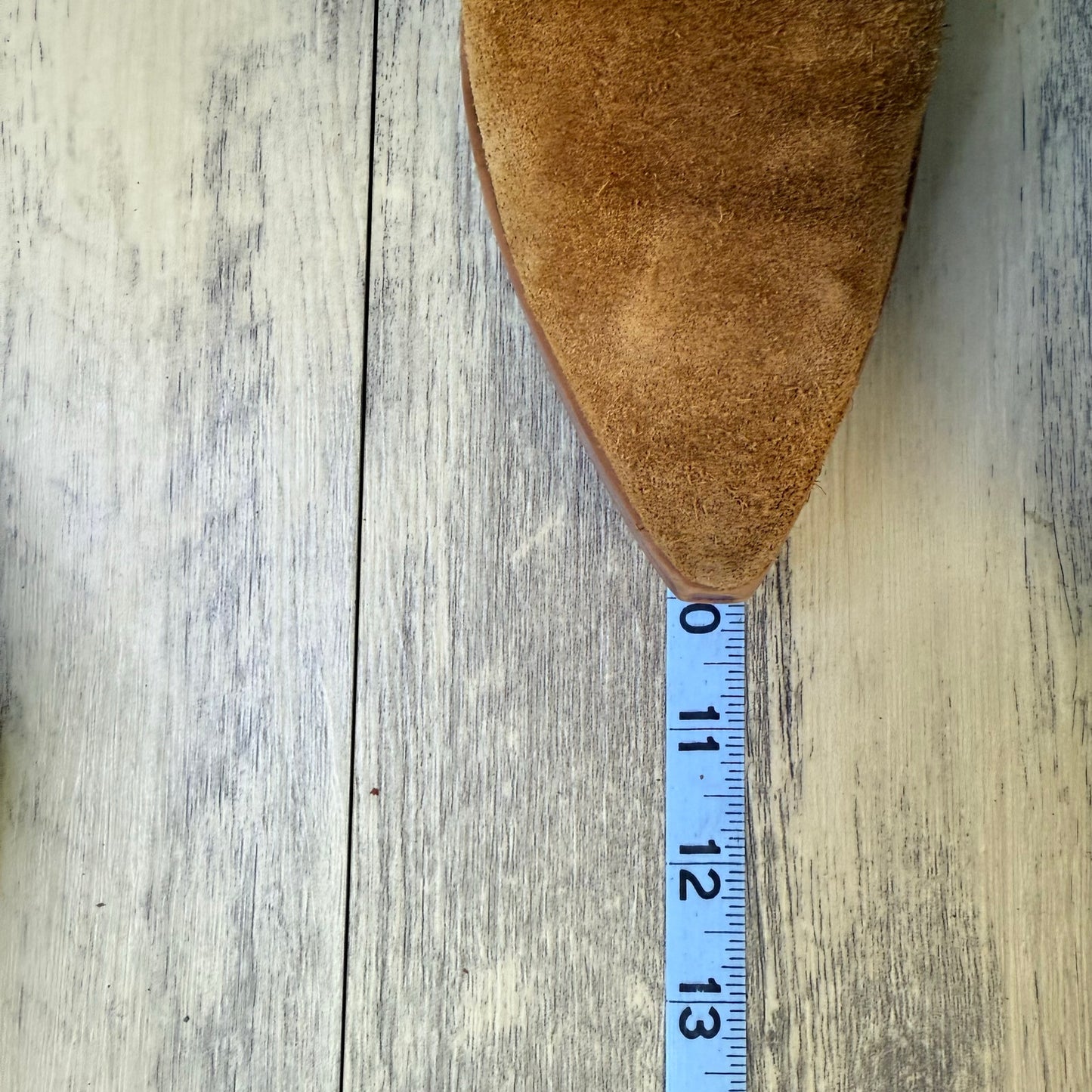 Marc Fisher Women - Size 8M - Tan Suede Ankle Heeled Boots 0421