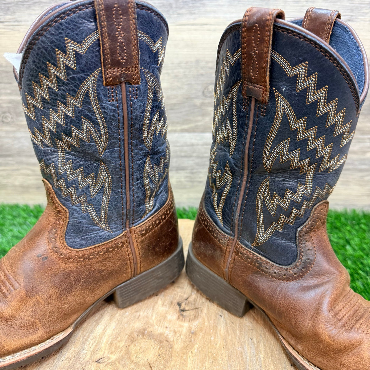 Ariat Youth - Size 13 - Brown / Black Square Toe Cowboy Boot 10021591