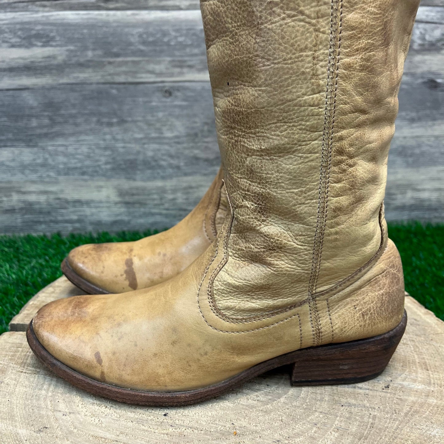 Frye Women - Size 5.5B - Sand Color Soft Leather Cowboy Boots Style 77685