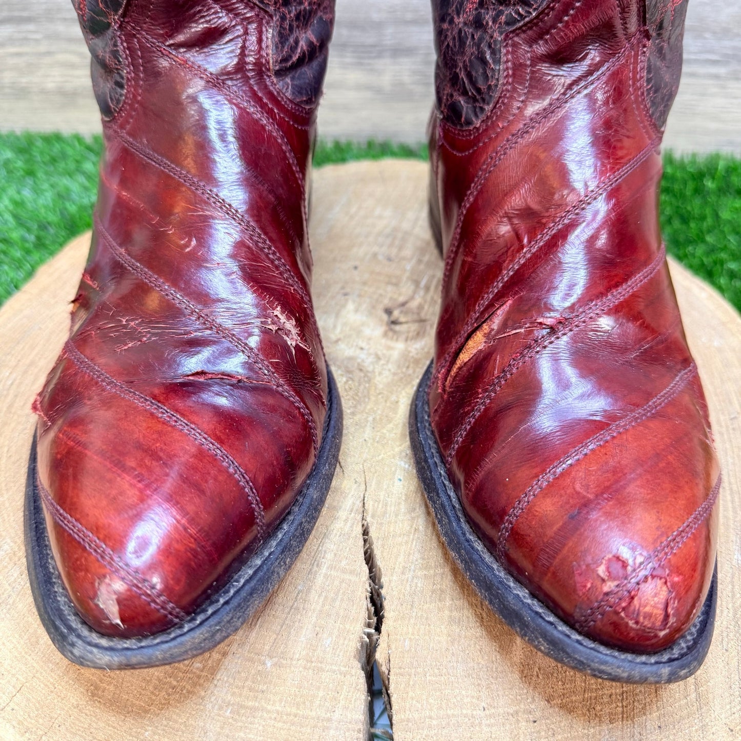 Cuadra Men - Size 9 - Red / Black Eel Cowboy Boots 55025 (damaged)