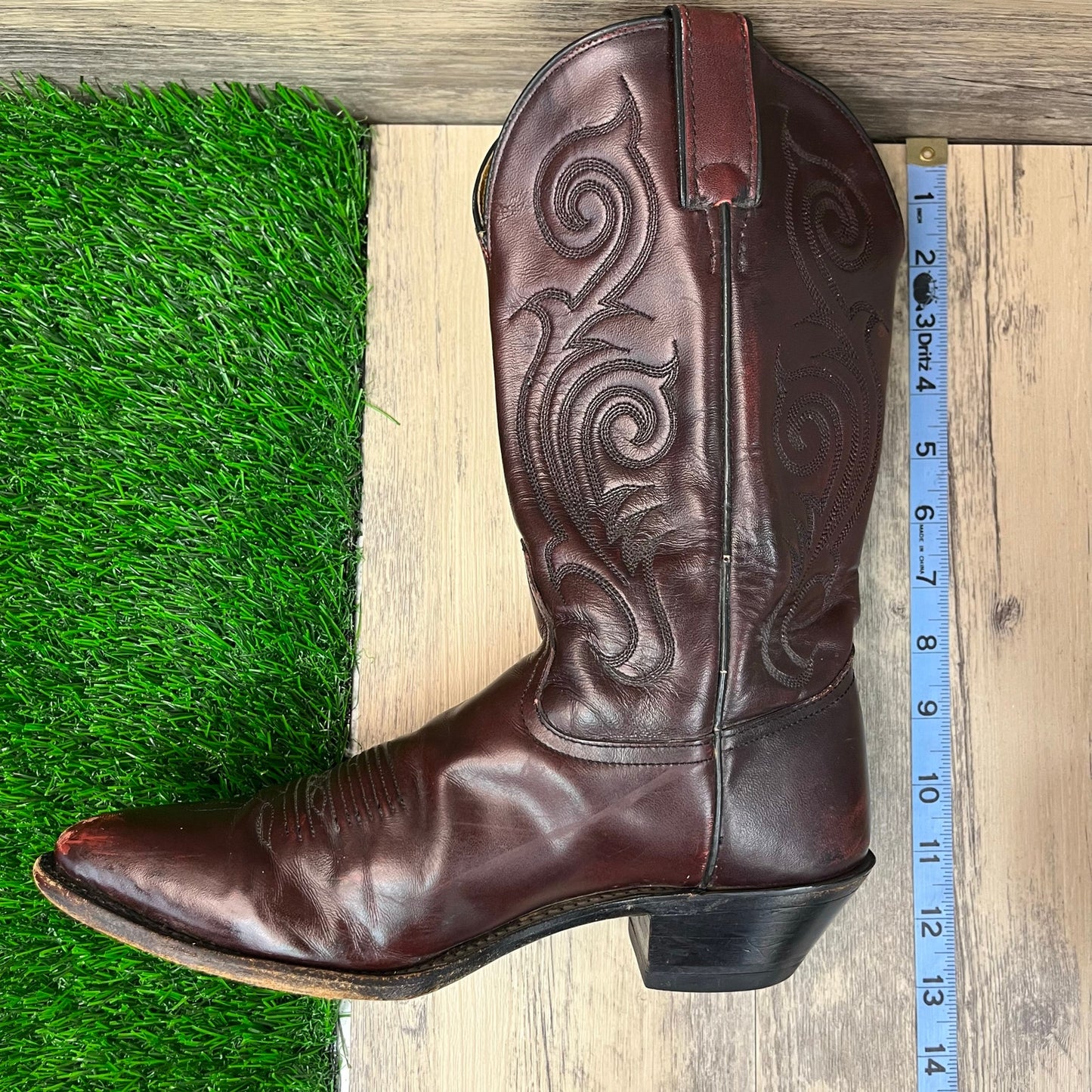 Tony Lama Women - Size 8B - Maroon Cowboy Boots Style VE1985