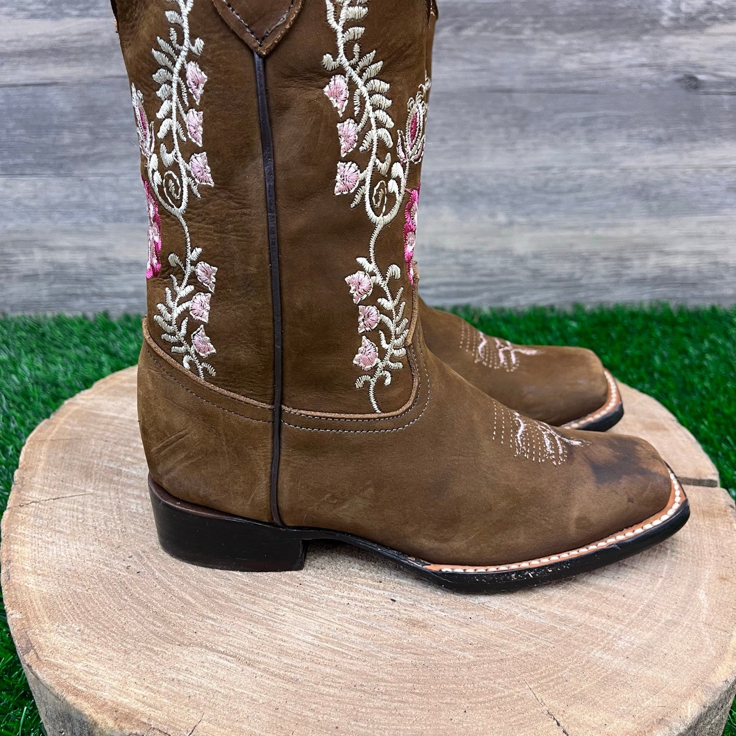 Nicasio Youth - Size 2 - Brown Suede Floral Square Toe Cowboy Boots