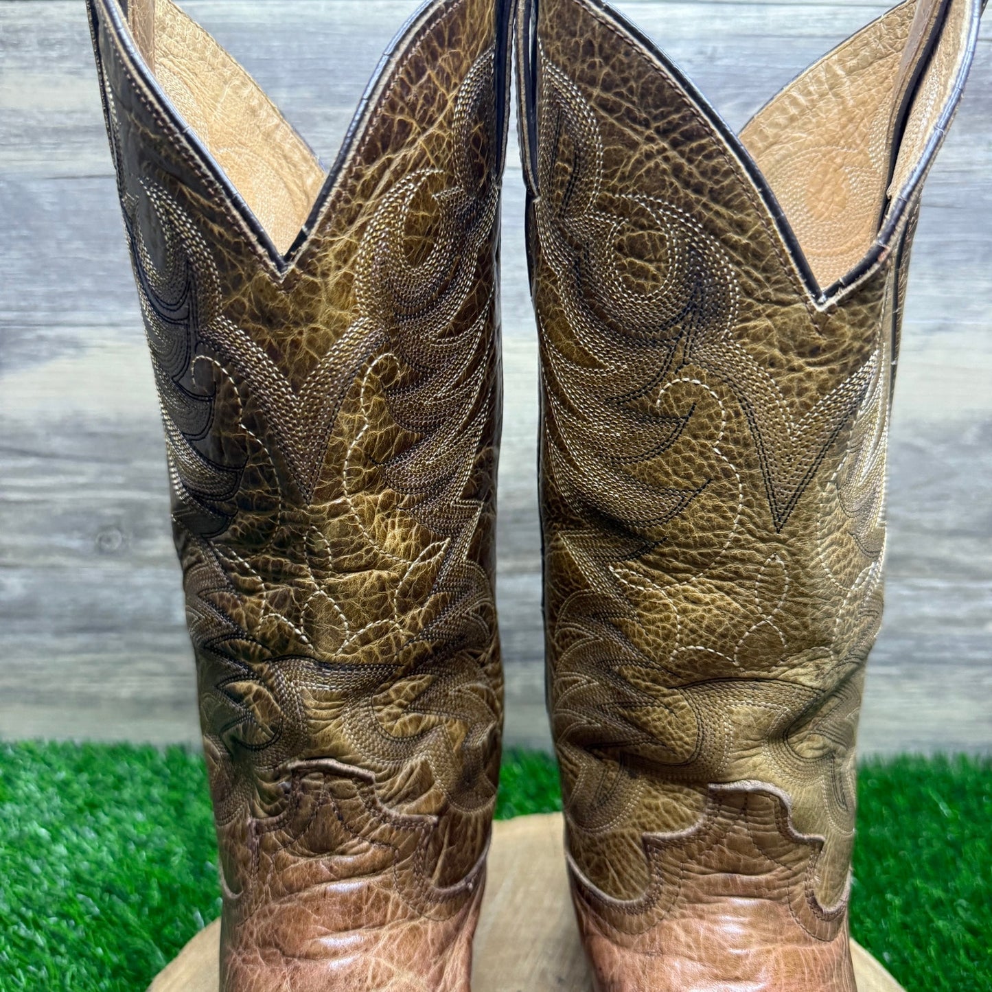 Justin Men - Size 10.5 EE - Tan Western Cowboy Boots Style 1567