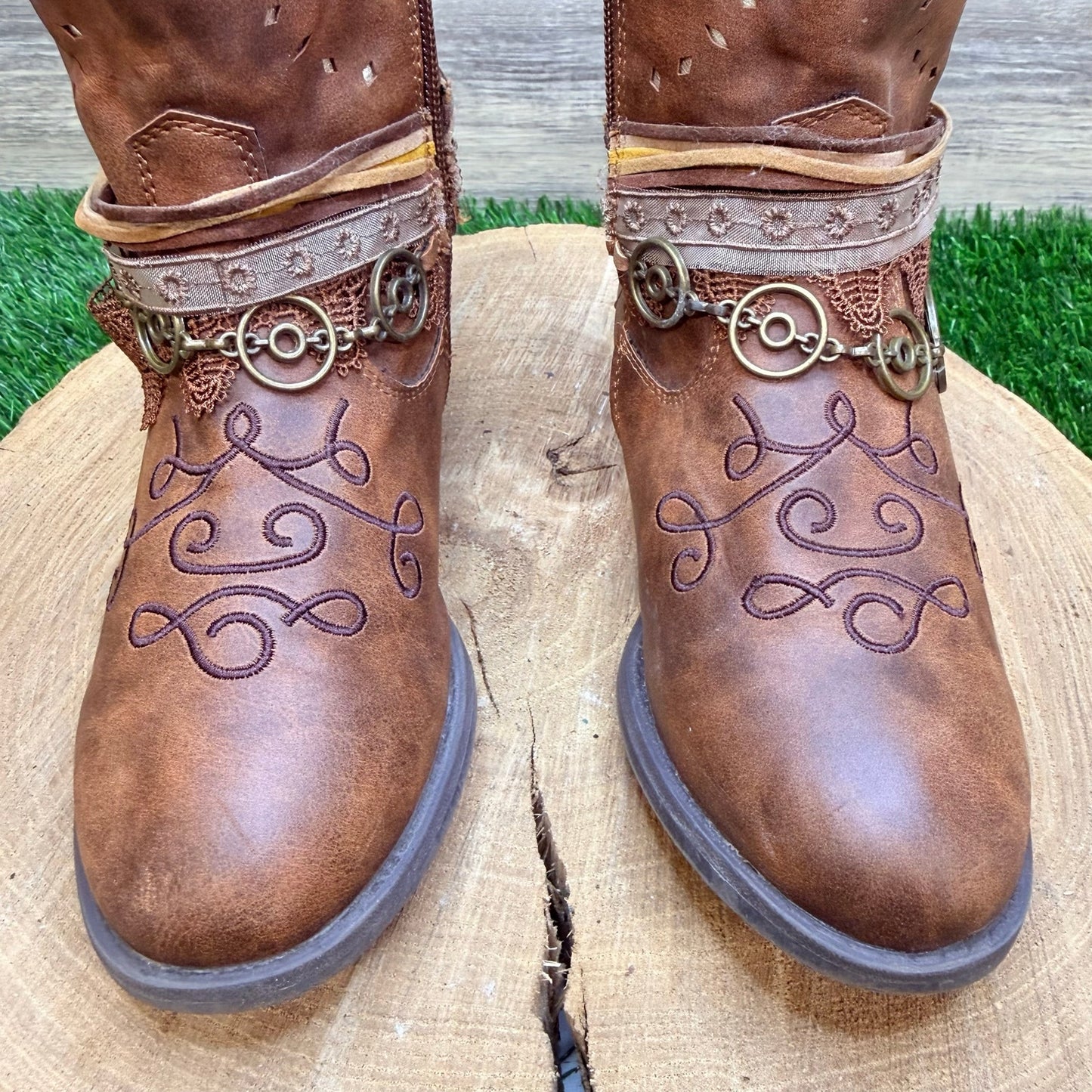 Rodeo Ropers Youth - Size 2M - Brown Zipper Boots Carousel