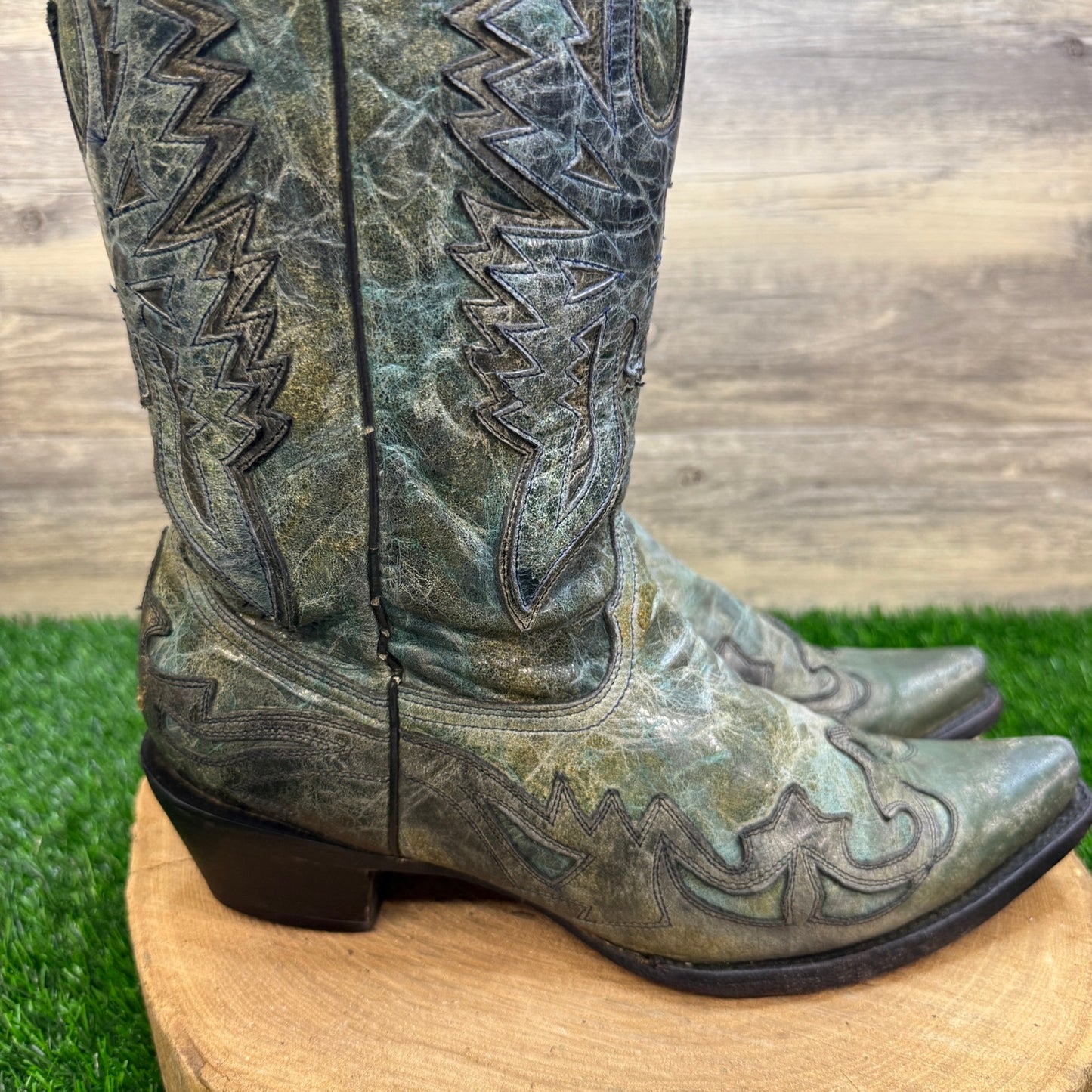 Corral Women - Size 10.5M - Distressed Green Eagle Snip Toe Cowboy Boots A2206