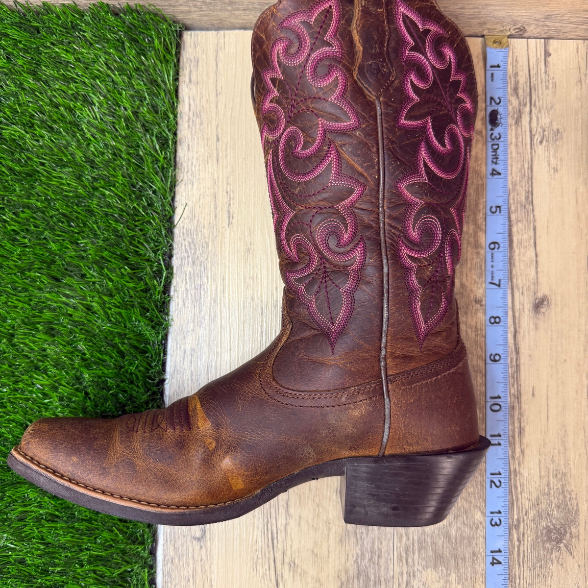 Ariat Women - Size 6B - Brown/Pink Round Up Cowboy Boots Style 10014172