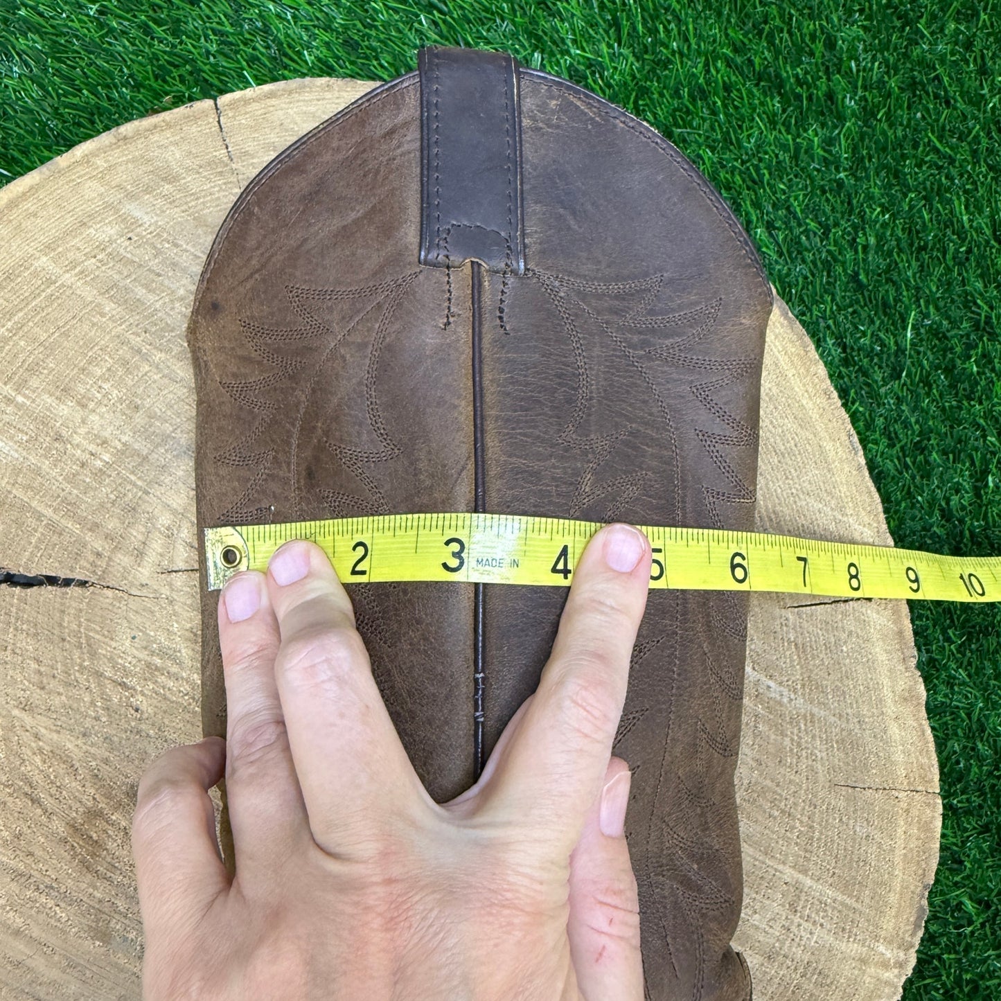 Justin Women - Size 8B - Brown Apache Cowboy Boots Style L4934