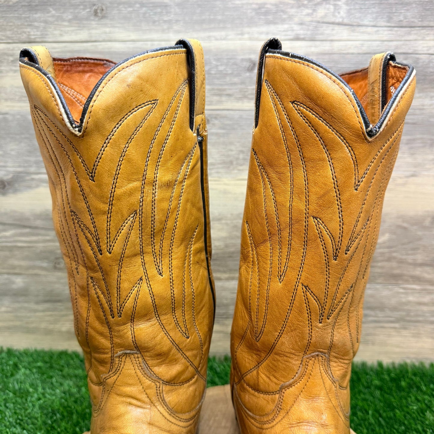 Wrangler Men - Size 10.5D - Vintage Tan Western Cowboy Boots 12569