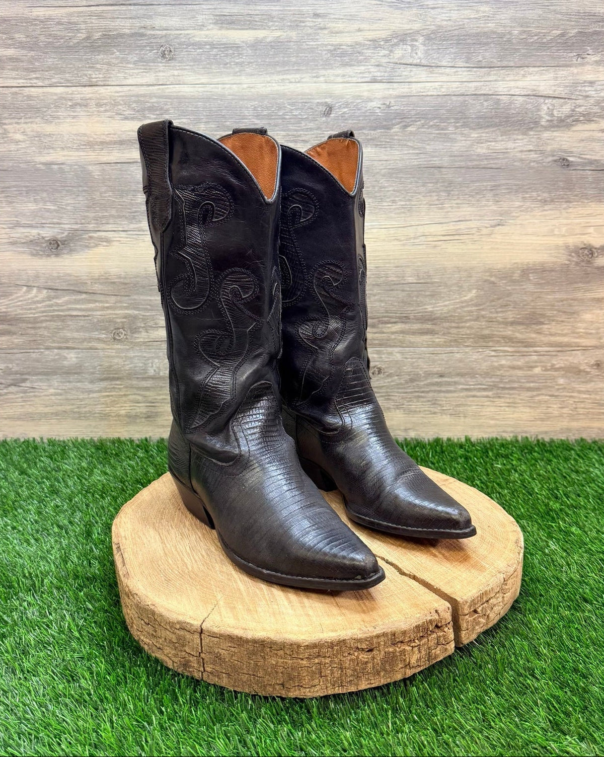 Nine West Women - Size 7.5M - Black Faux Lizard Western Cowboy Boots