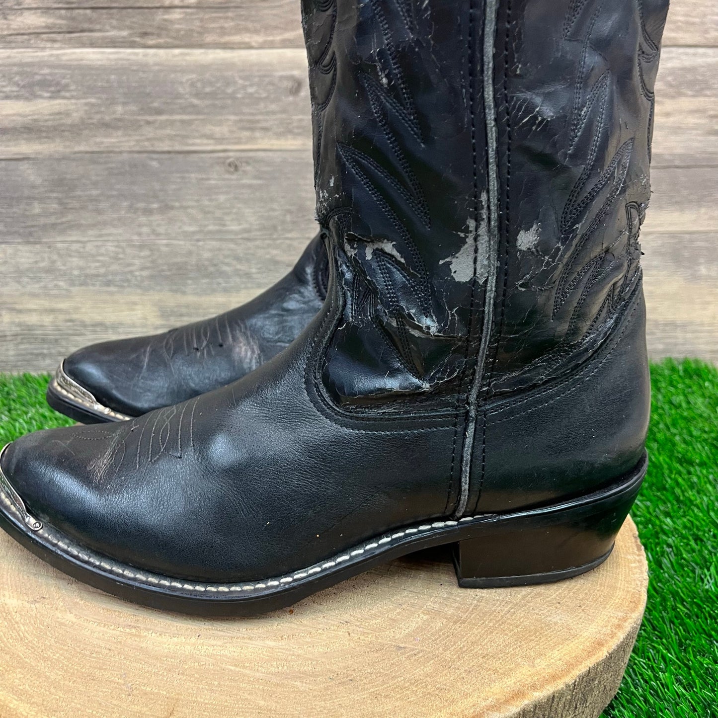 Unknown Men - Size 10.5D - Black Sliver Toe Plate Cowboy Boots Style AC430