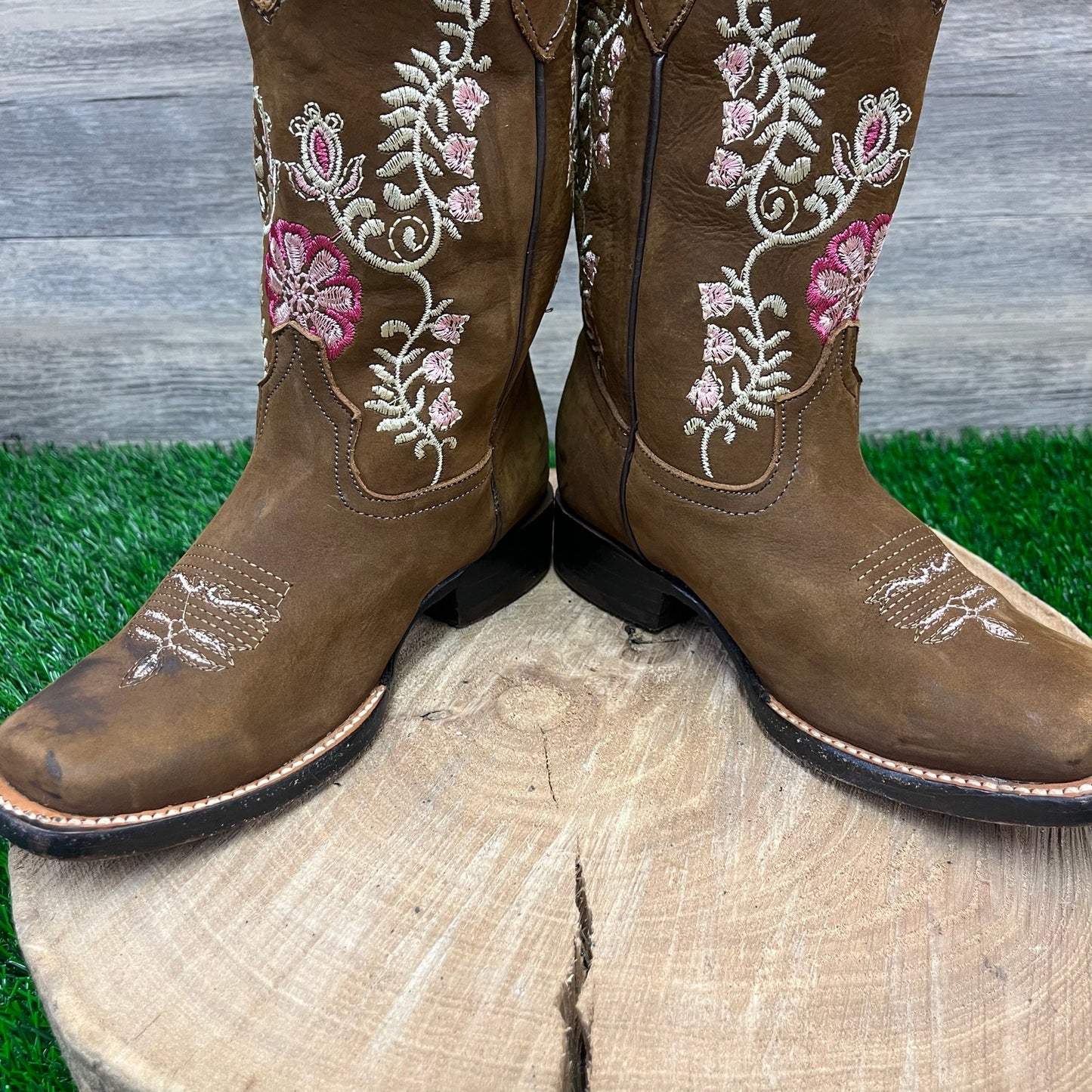 Nicasio Youth - Size 2 - Brown Suede Floral Square Toe Cowboy Boots