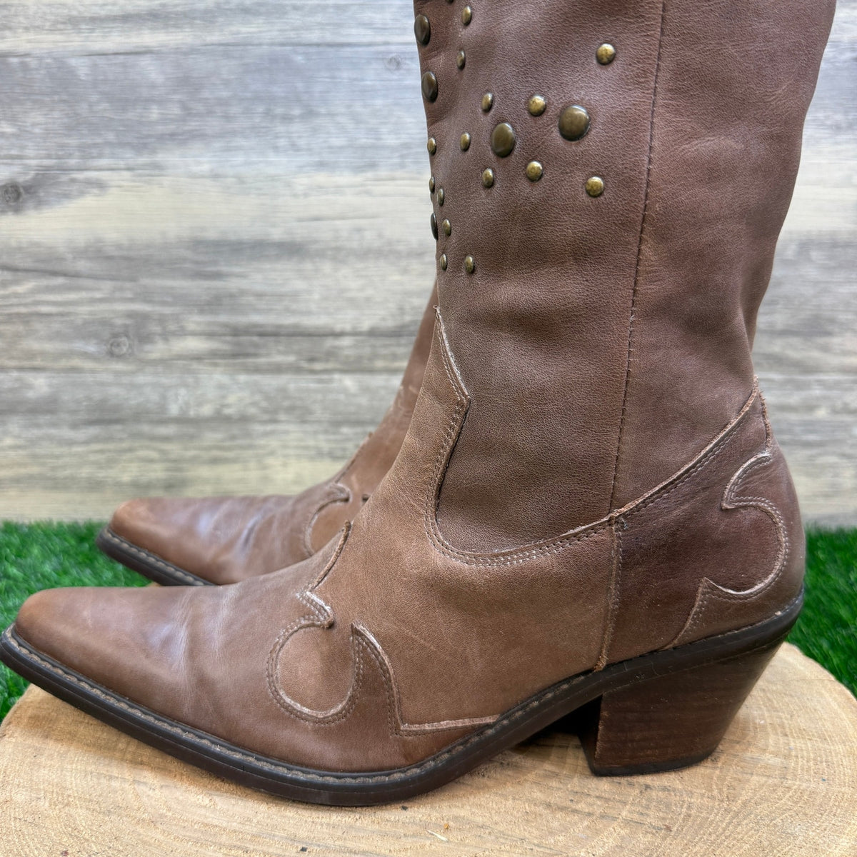 Nine West Women - Size 10M - Tan Studded Cowboy Boots Style Poulin