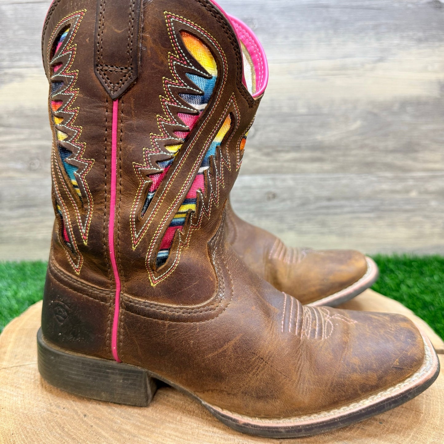 Ariat Women - Size 2 - Brown / Pink QuickDraw Ventek Square Cowboy Boots 10027306