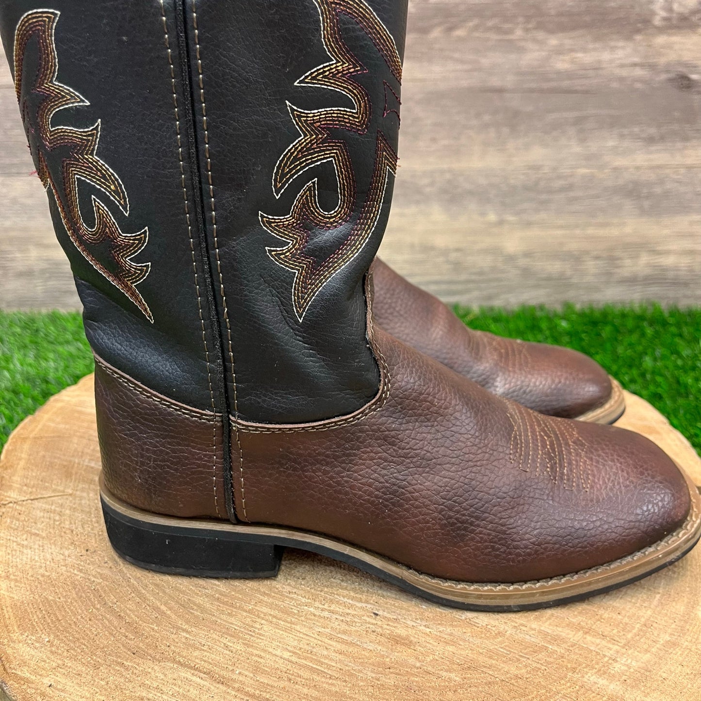 Austin Trading Co. Youth - Size 2 - Brown Faux Leather Square Toe Cowboy Boots