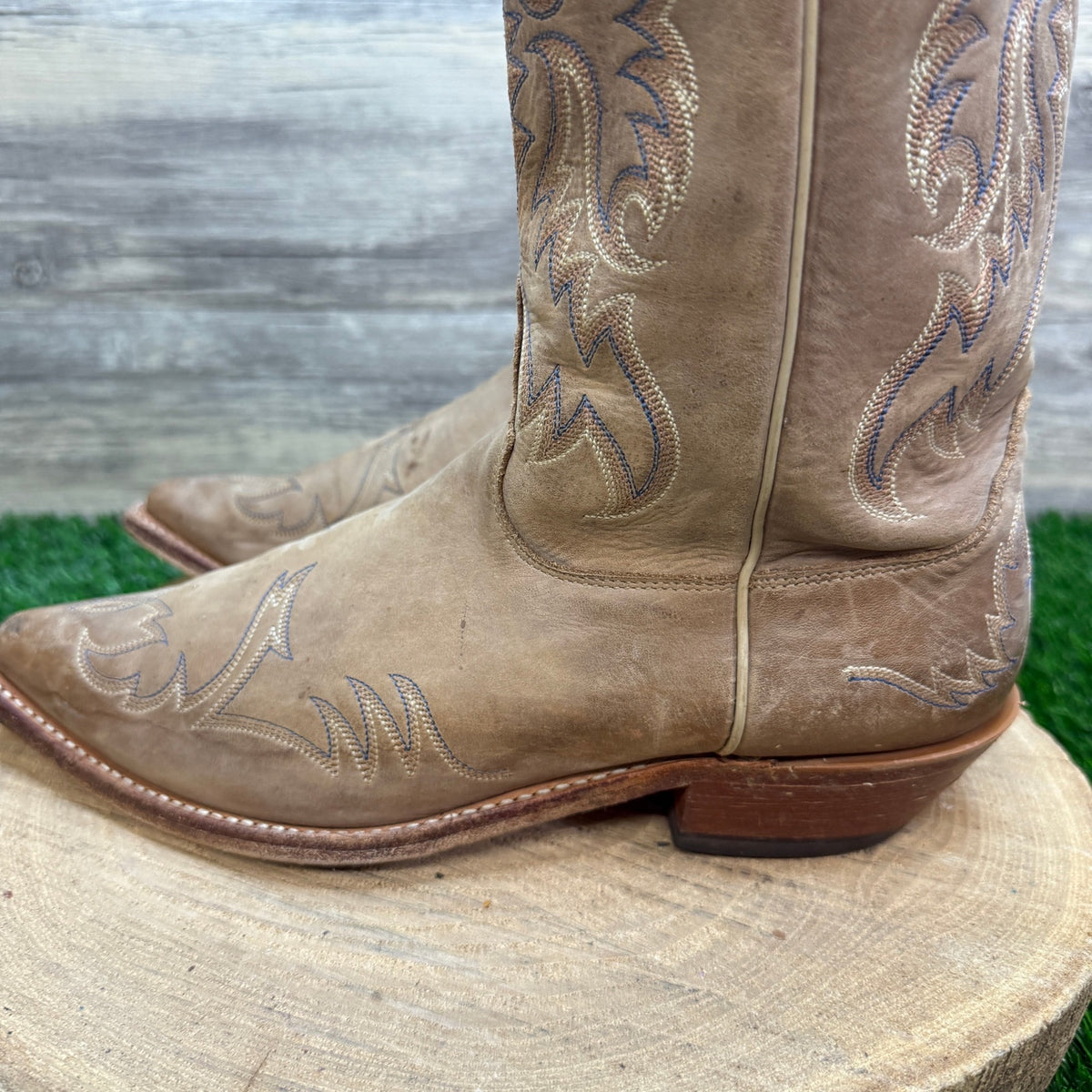 Nocona Men - Size 10B - Tan/Blue Stitching Western Cowboy Boots Style L02732
