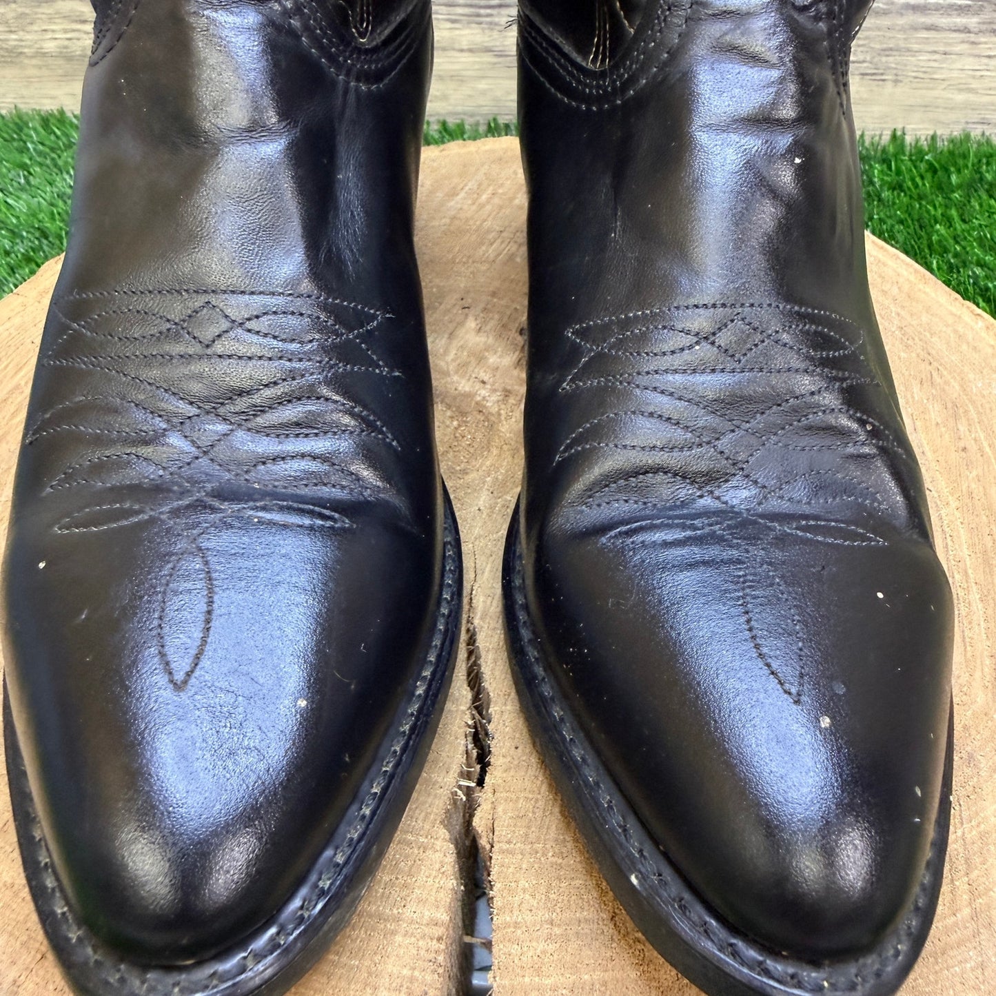 Durango Men - Size 9.5D - Vintage Black Western Cowboy Boots Style 18002