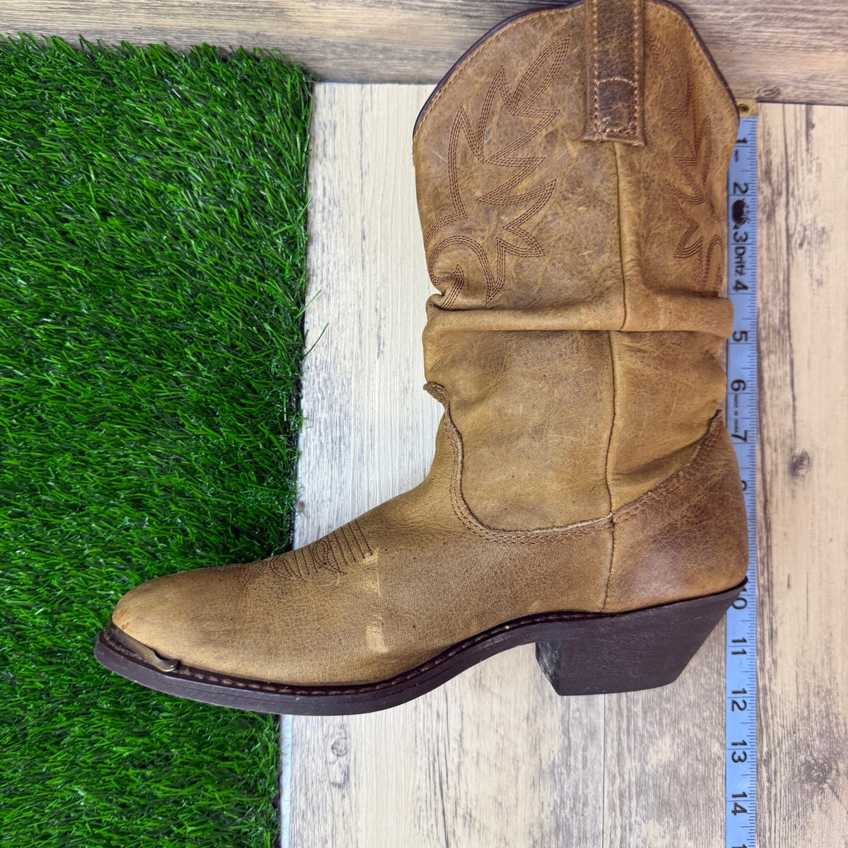 Dingo Women - Size 8.5M - Brown Slouch Toe Plate Cowboy Boots Style DI7542