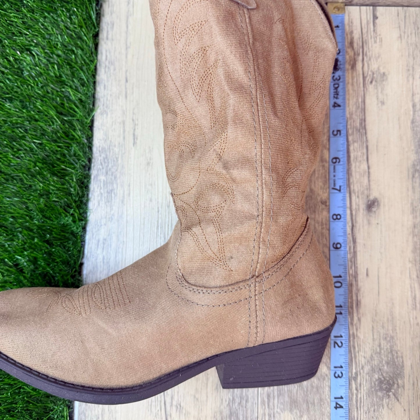 Rampage Women - Size 8.5M - Beige Faux Leather Cowboy Boots Walden 300301