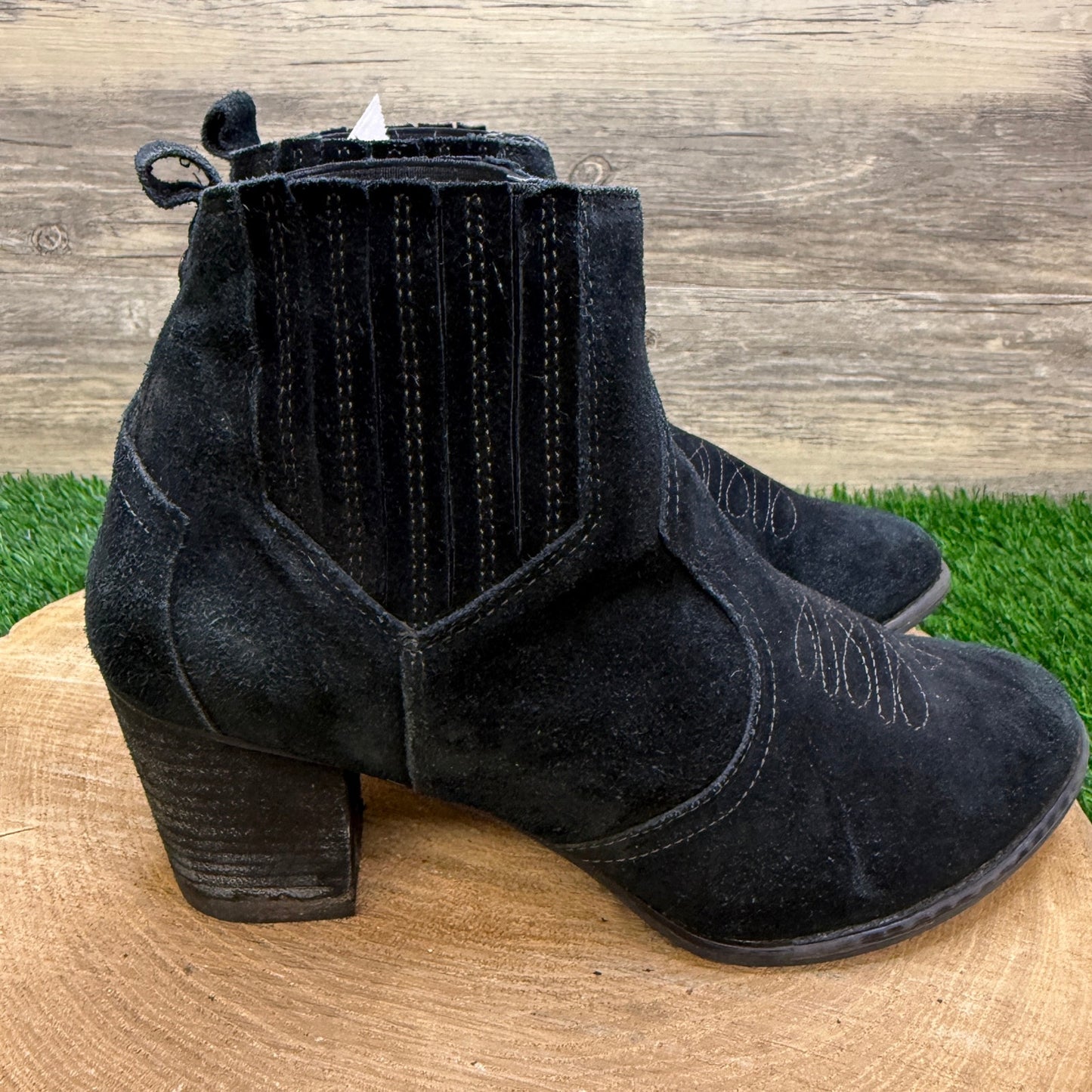 Fortini Women - Size 9 - Black Suede Heeled Ankle Boots Style Chesney