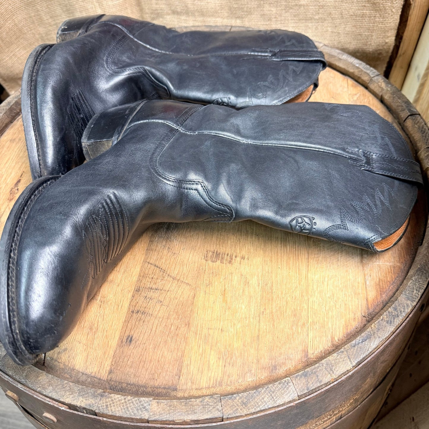 Ariat Men - Size 11EE - Black Heritage R Toe Cowboy Boots 10002192