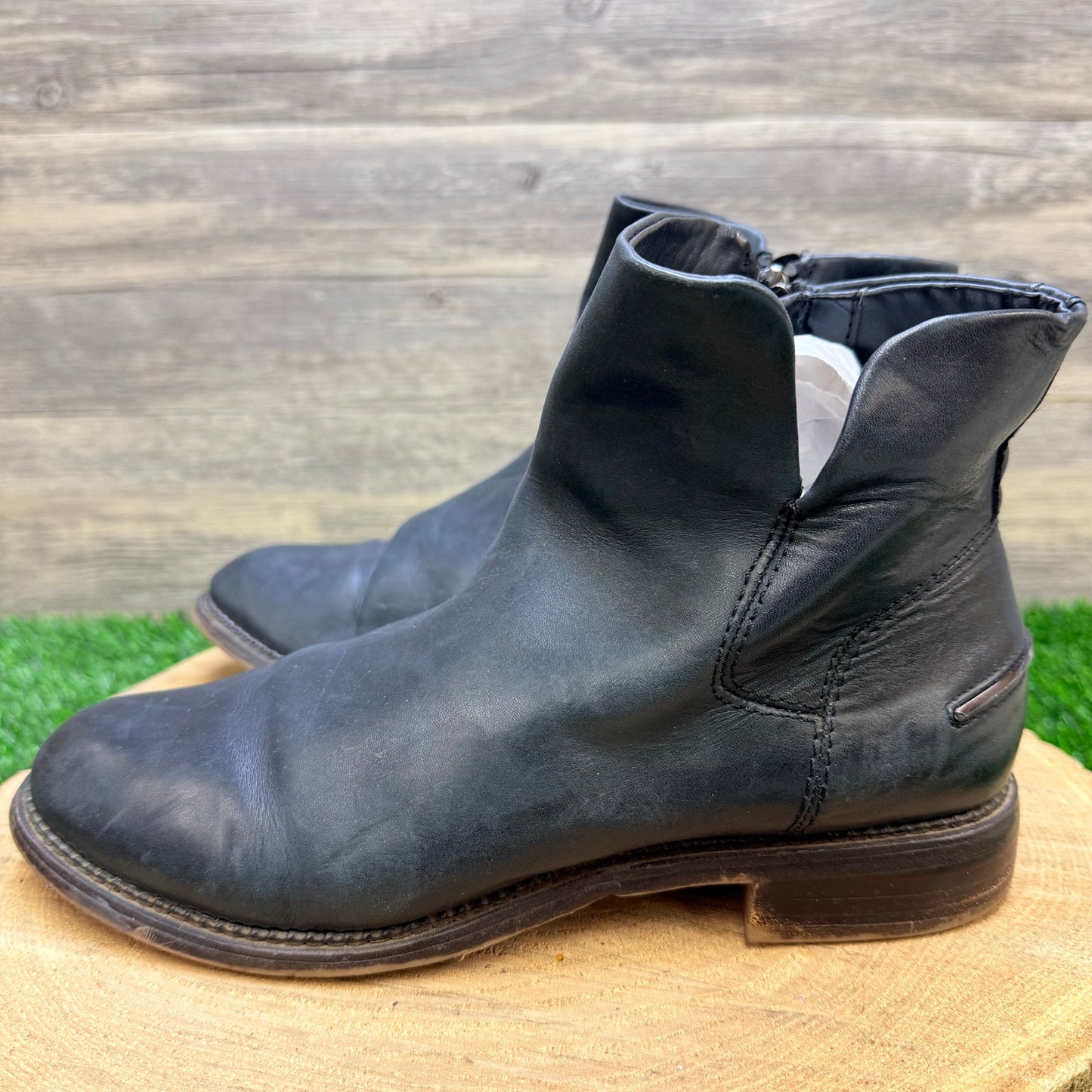 Franco Sarto Women - Size 8.5W - Black Soft Leather Ankle Zipper Boots Happily
