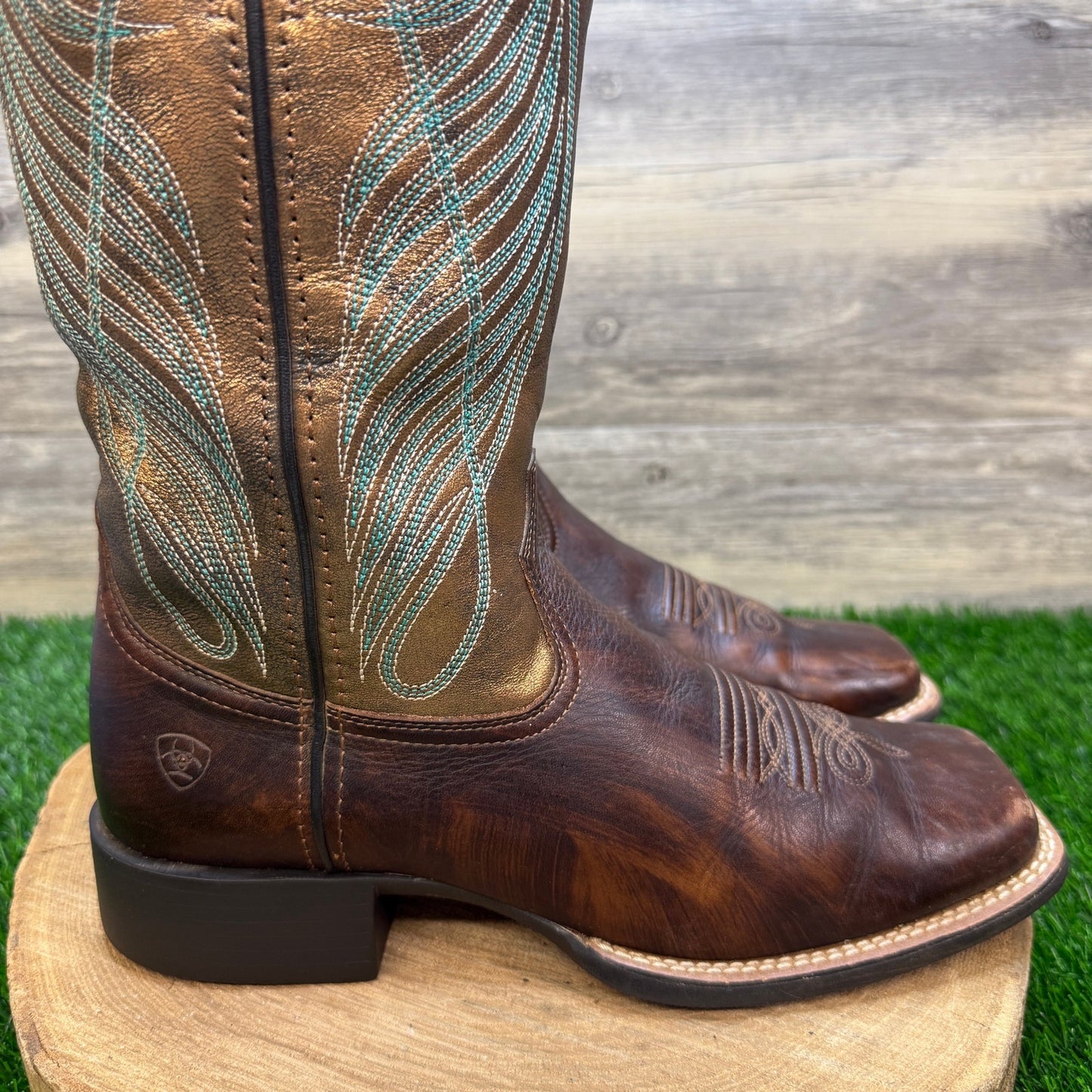 Ariat Women - Size 8.5B - Dark Brown Round Up Square Toe Cowboy Boots 10016317