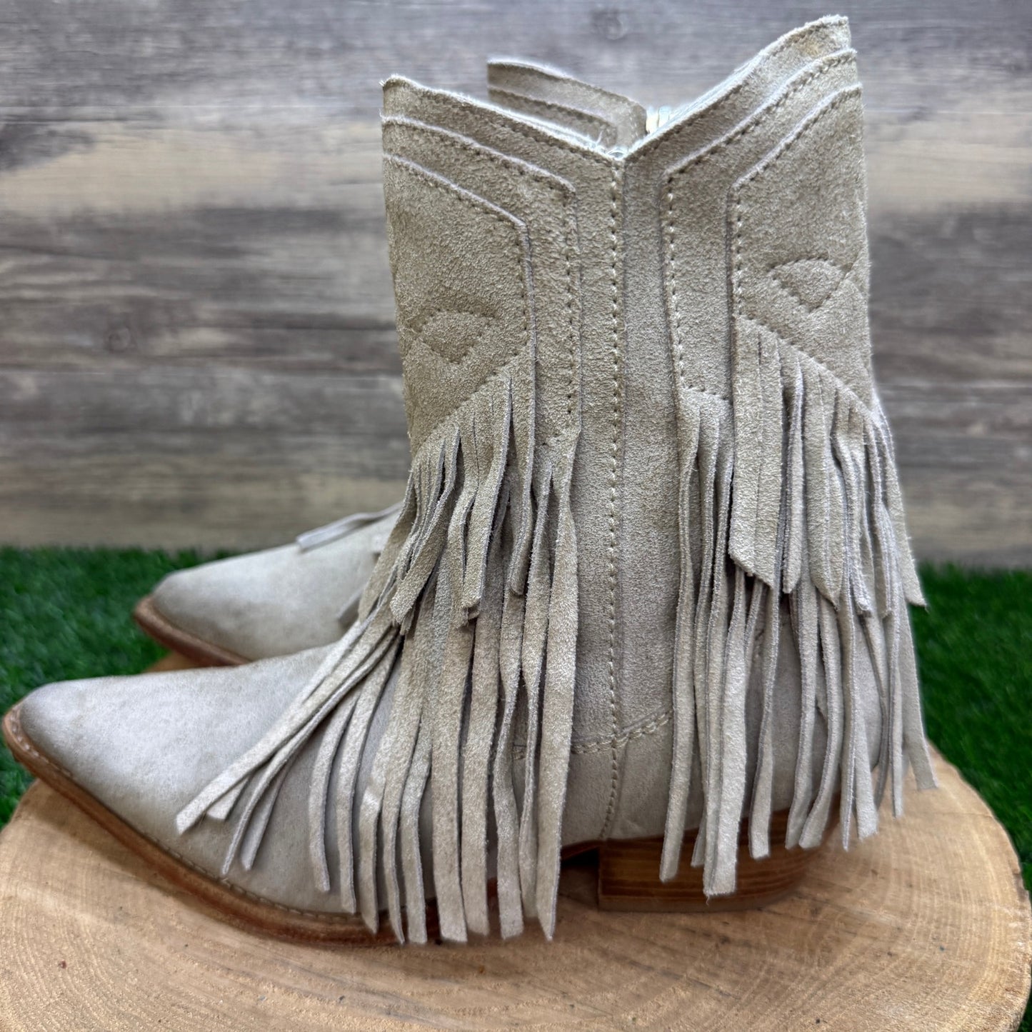 Free People Women - Size 11 - Light Gray Fringe Suede Ankle Boots Style 8391