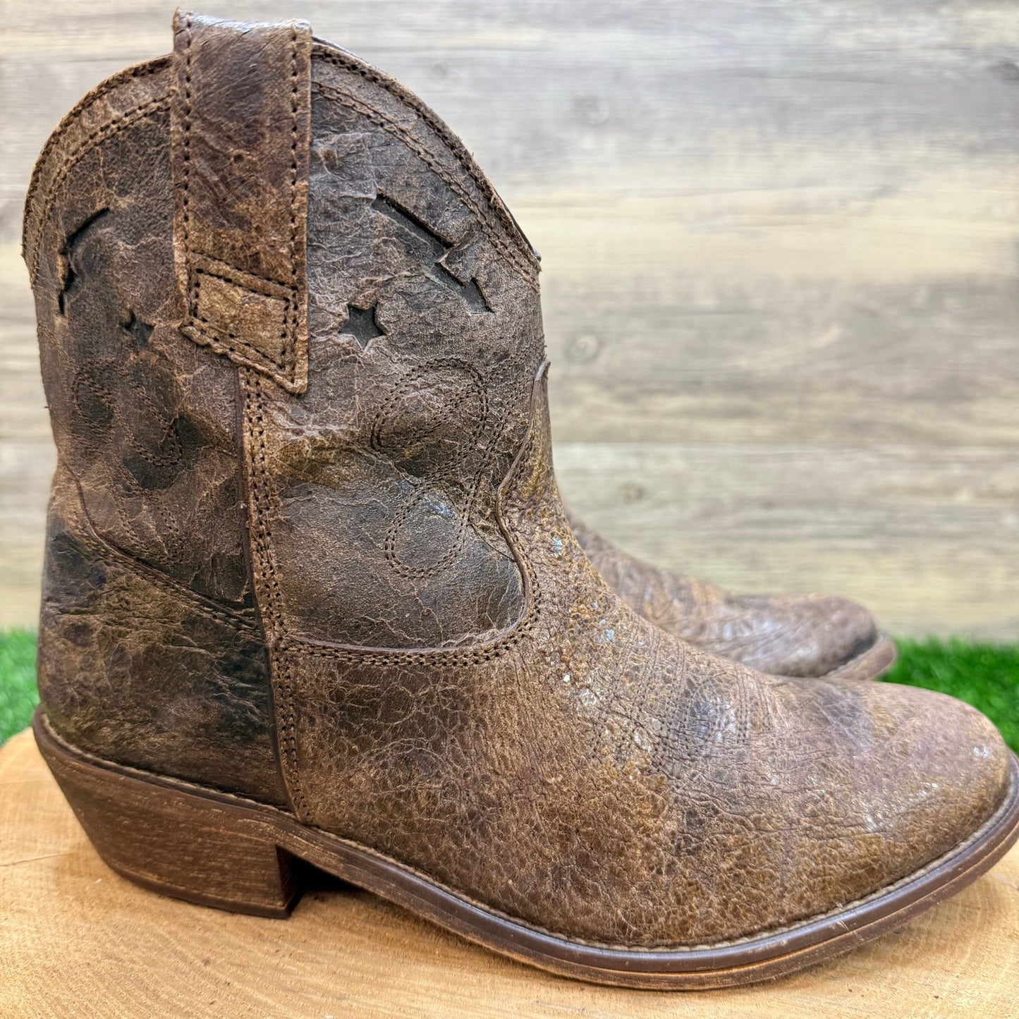 Steven Women - Size 8 - Distressed Brown Star Ankle Zipper Boots by Steve Madden