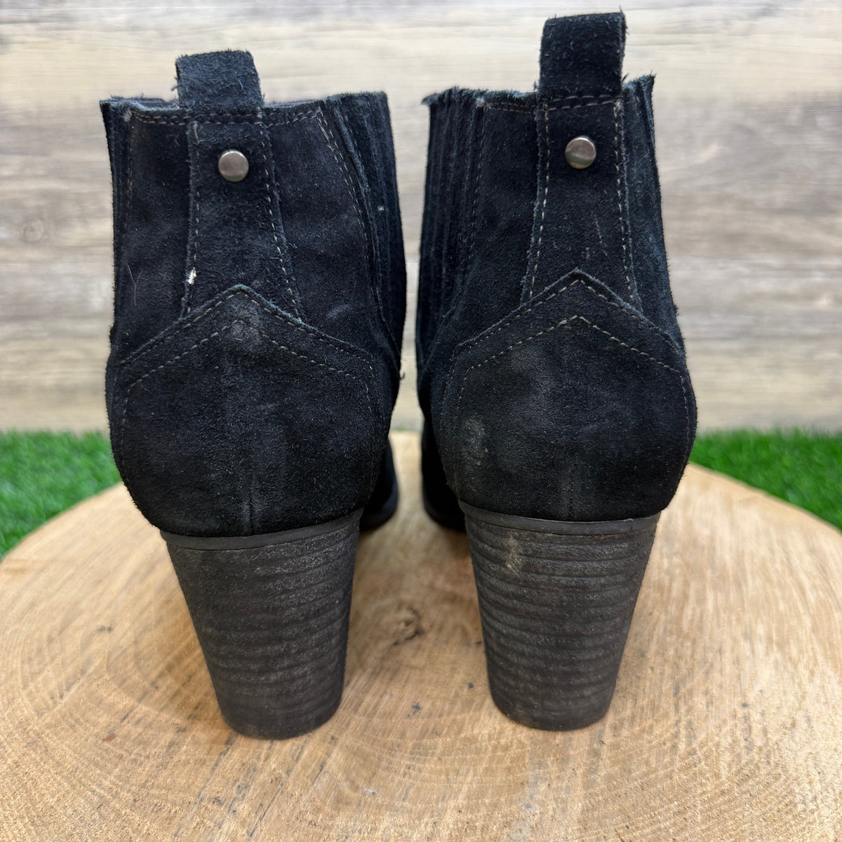 Franco Women - Size 8 - Black Faux Suede Ankle Style Fortini