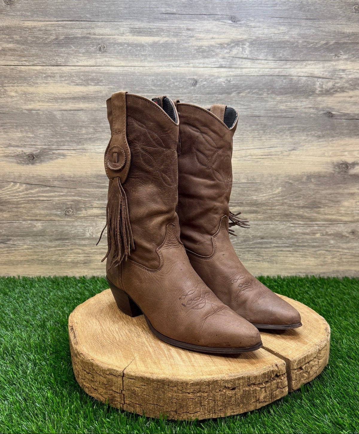 Laredo Women - Size 8M - Vintage Brown Fringe Western Cowboy Boots Style 16682